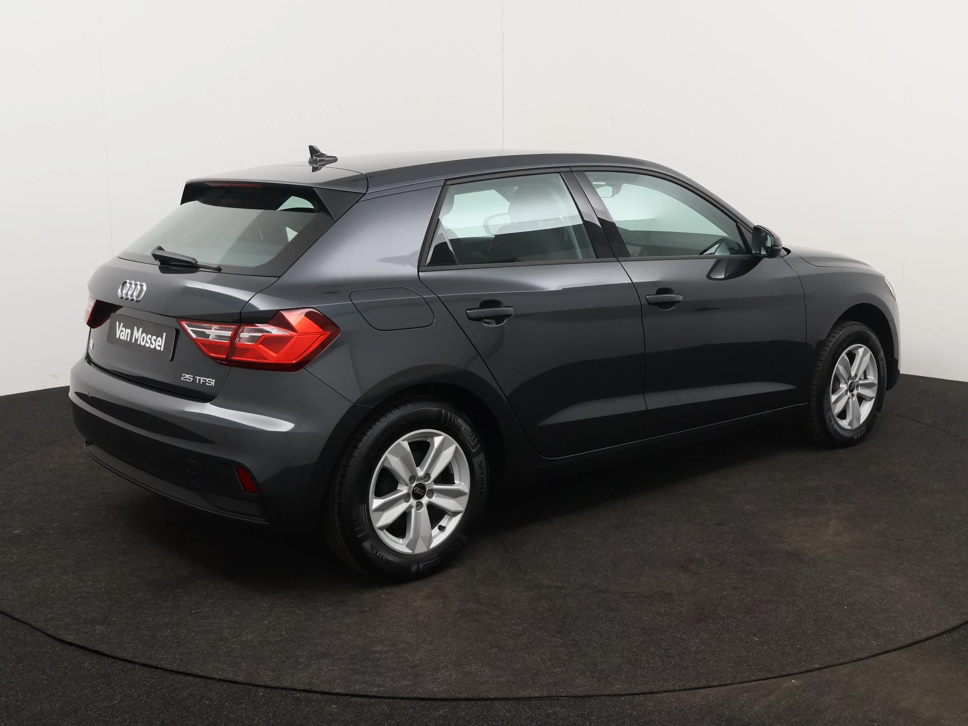 Audi A1 Sportback met kenteken HJX-13-F – autofoto 5
