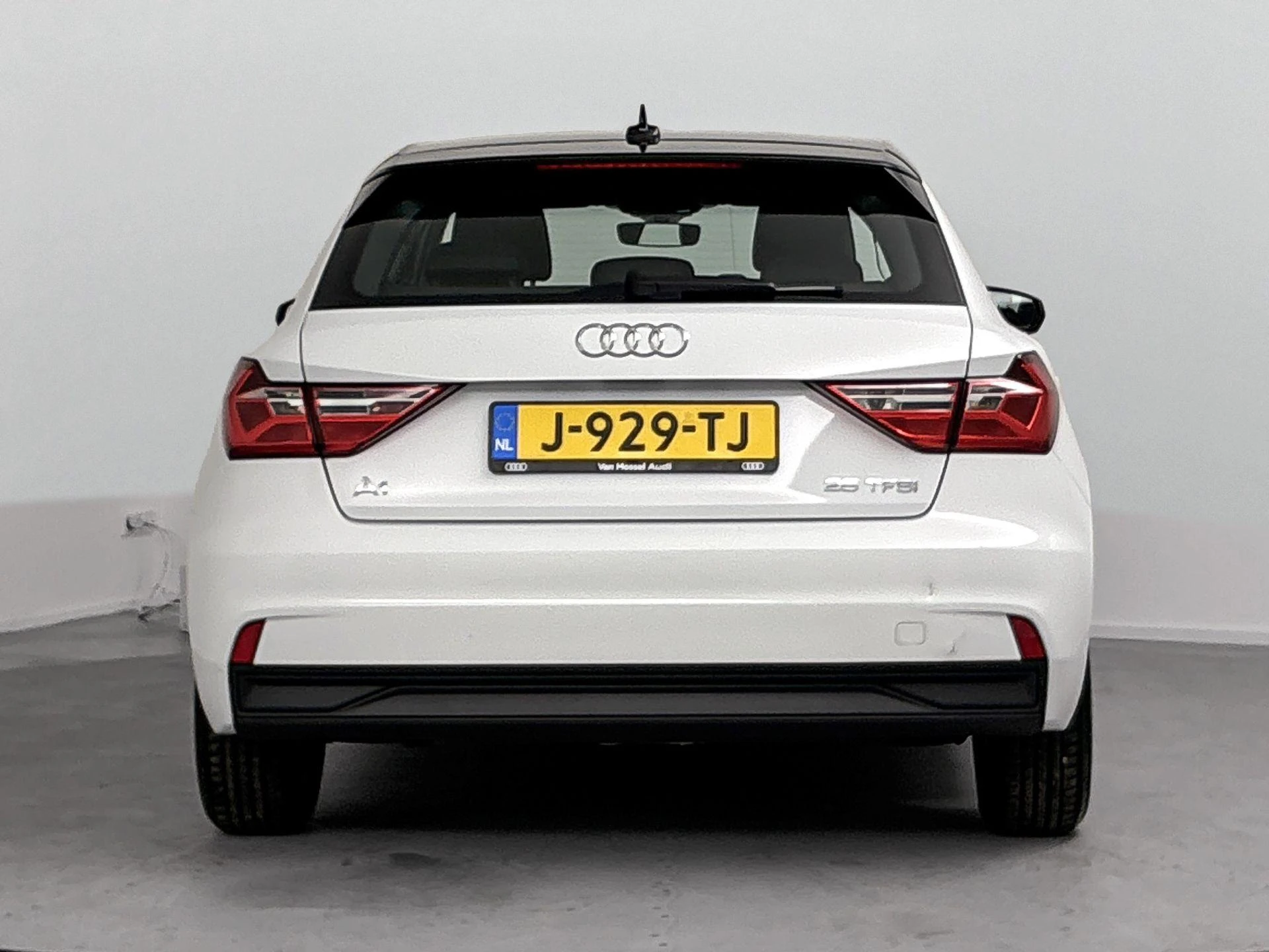 Audi A1 Sportback met kenteken J-929-TJ – autofoto 5