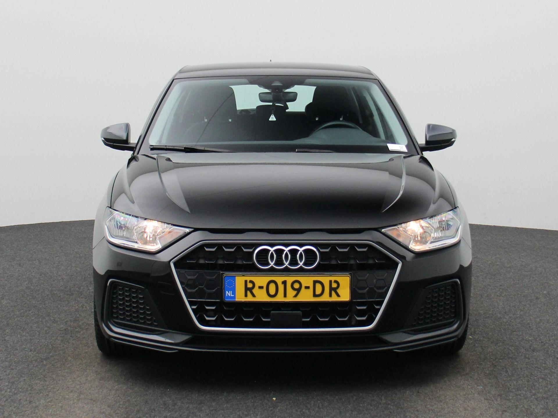 Audi A1 Sportback met kenteken R-019-DR – autofoto 4