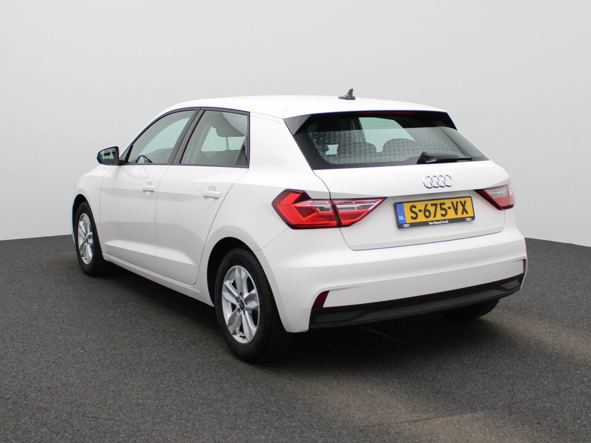 Audi A1 Sportback met kenteken S-675-VX – autofoto 4