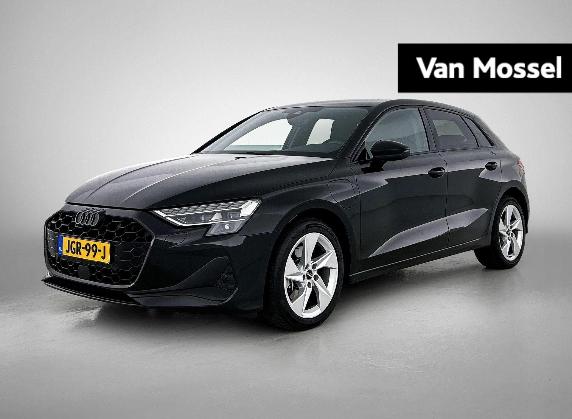 Audi A3 met kenteken 03100 – autofoto 2