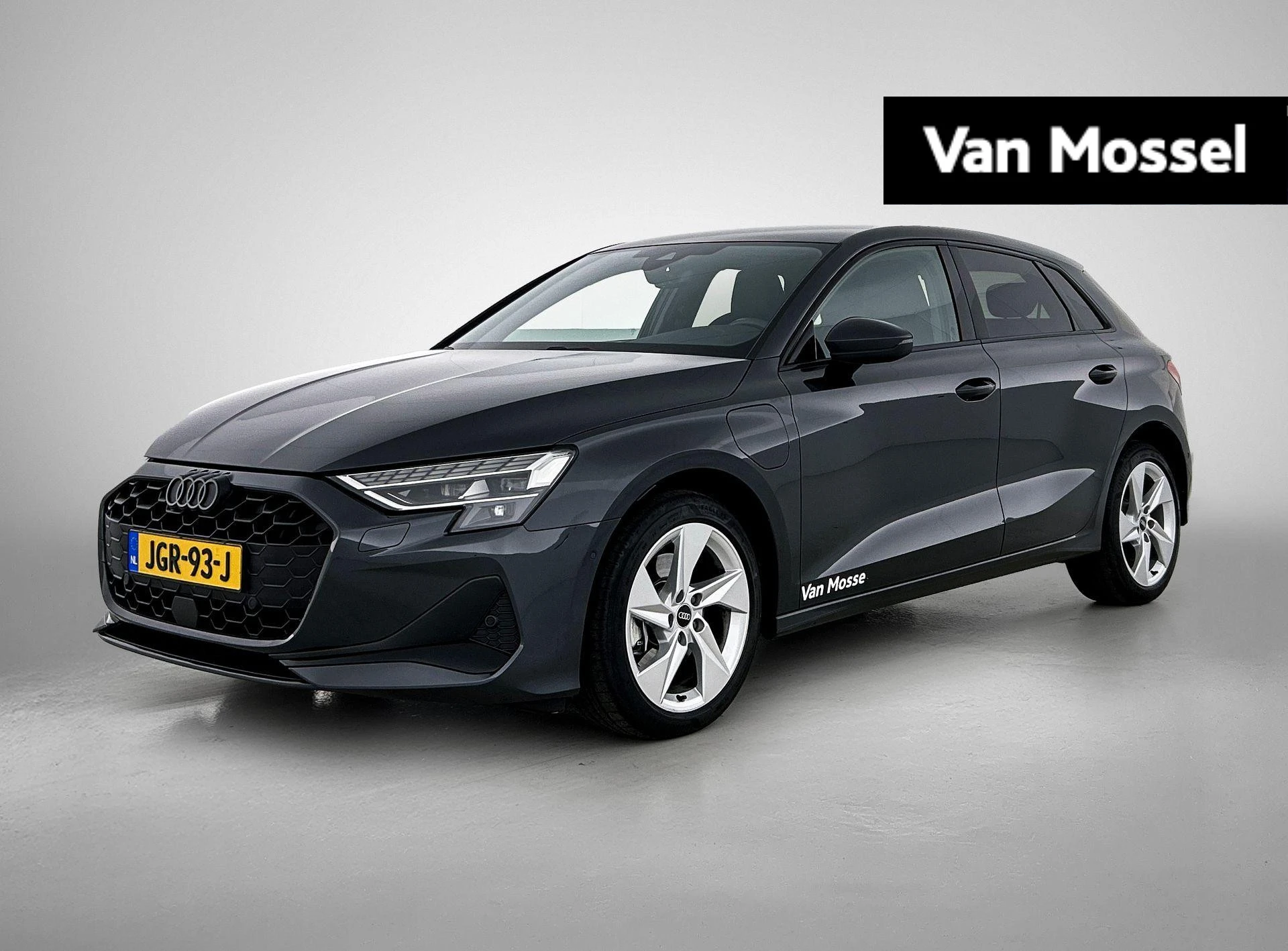 Audi A3 met kenteken 03100 – autofoto 2