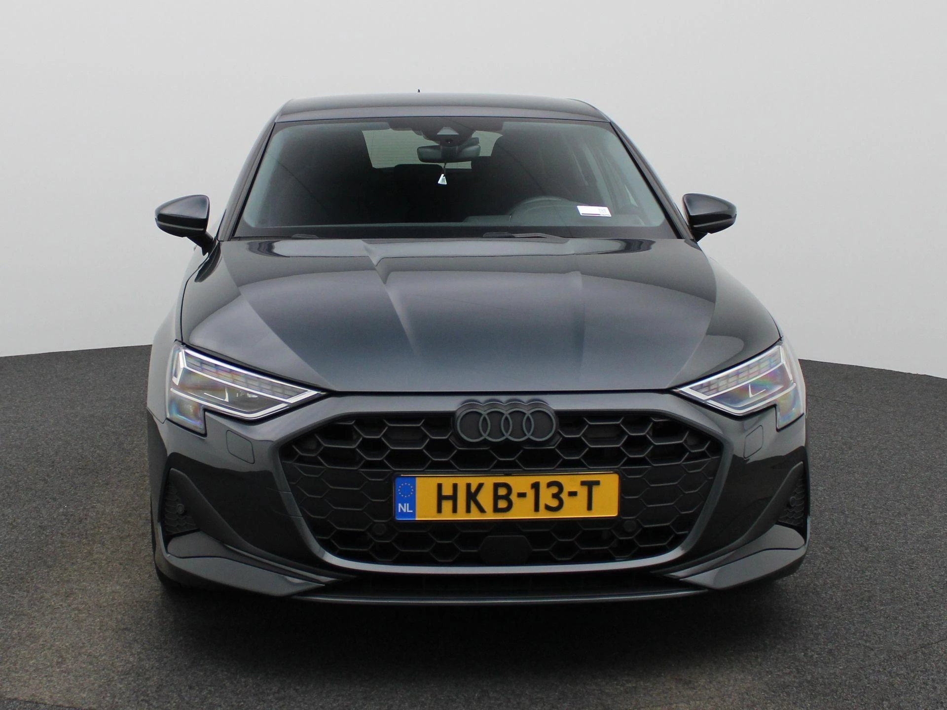 Audi A3 met kenteken 03100 – autofoto 3
