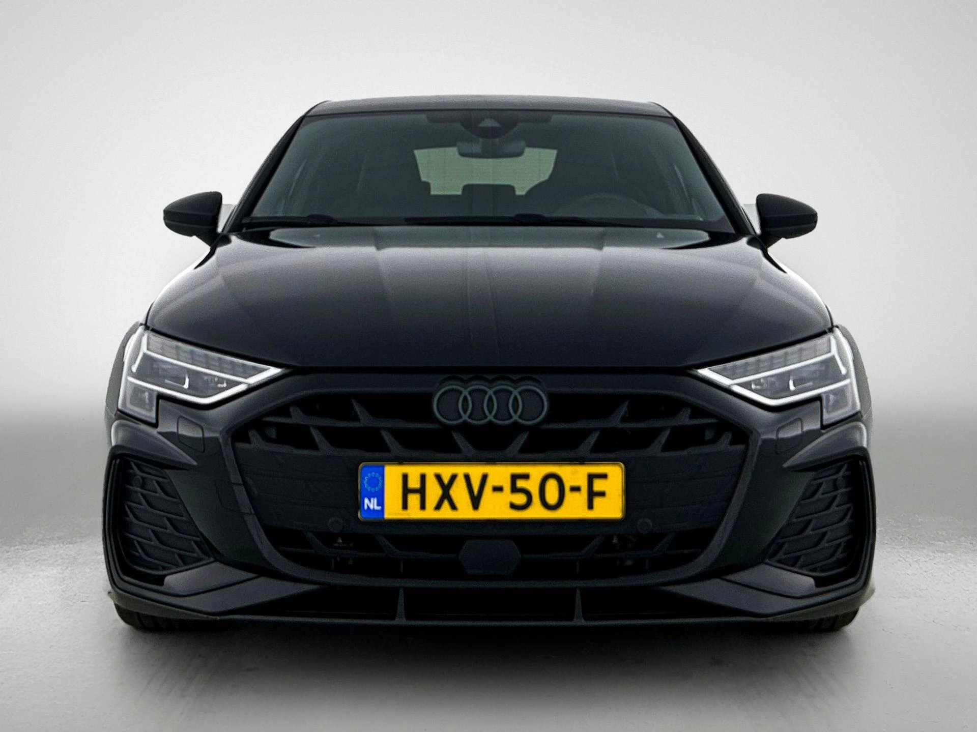 Audi A3 met kenteken 03100 – autofoto 3