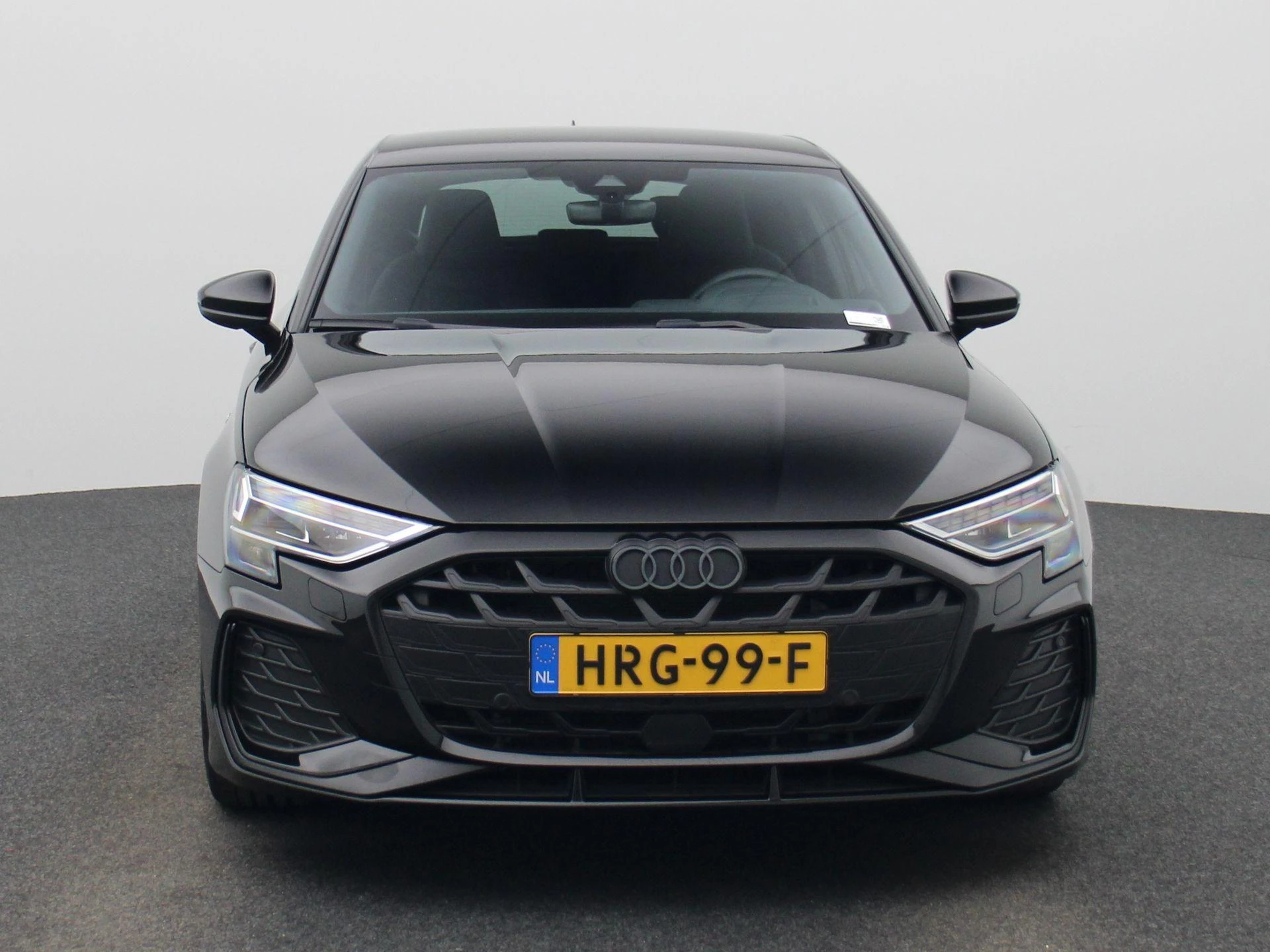 Audi A3 met kenteken 03100 – autofoto 3