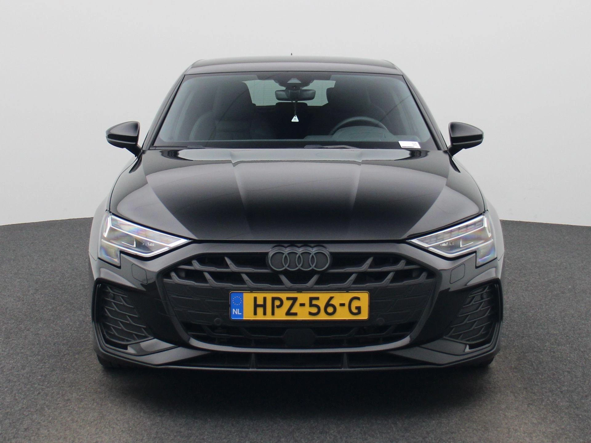 Audi A3 met kenteken 03100 – autofoto 3