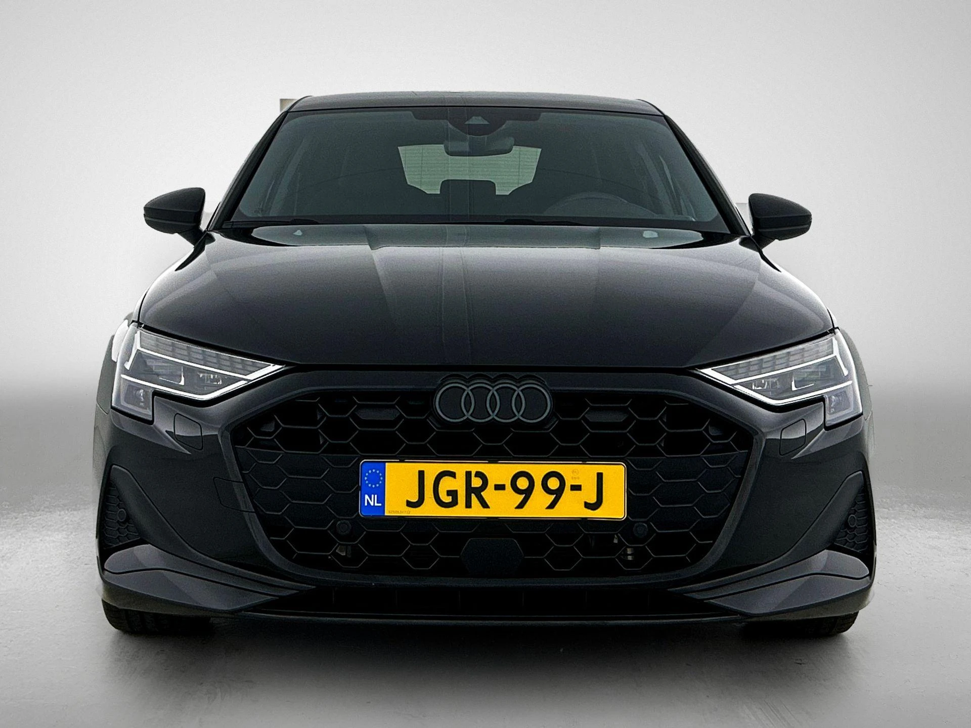 Audi A3 met kenteken 03100 – autofoto 4