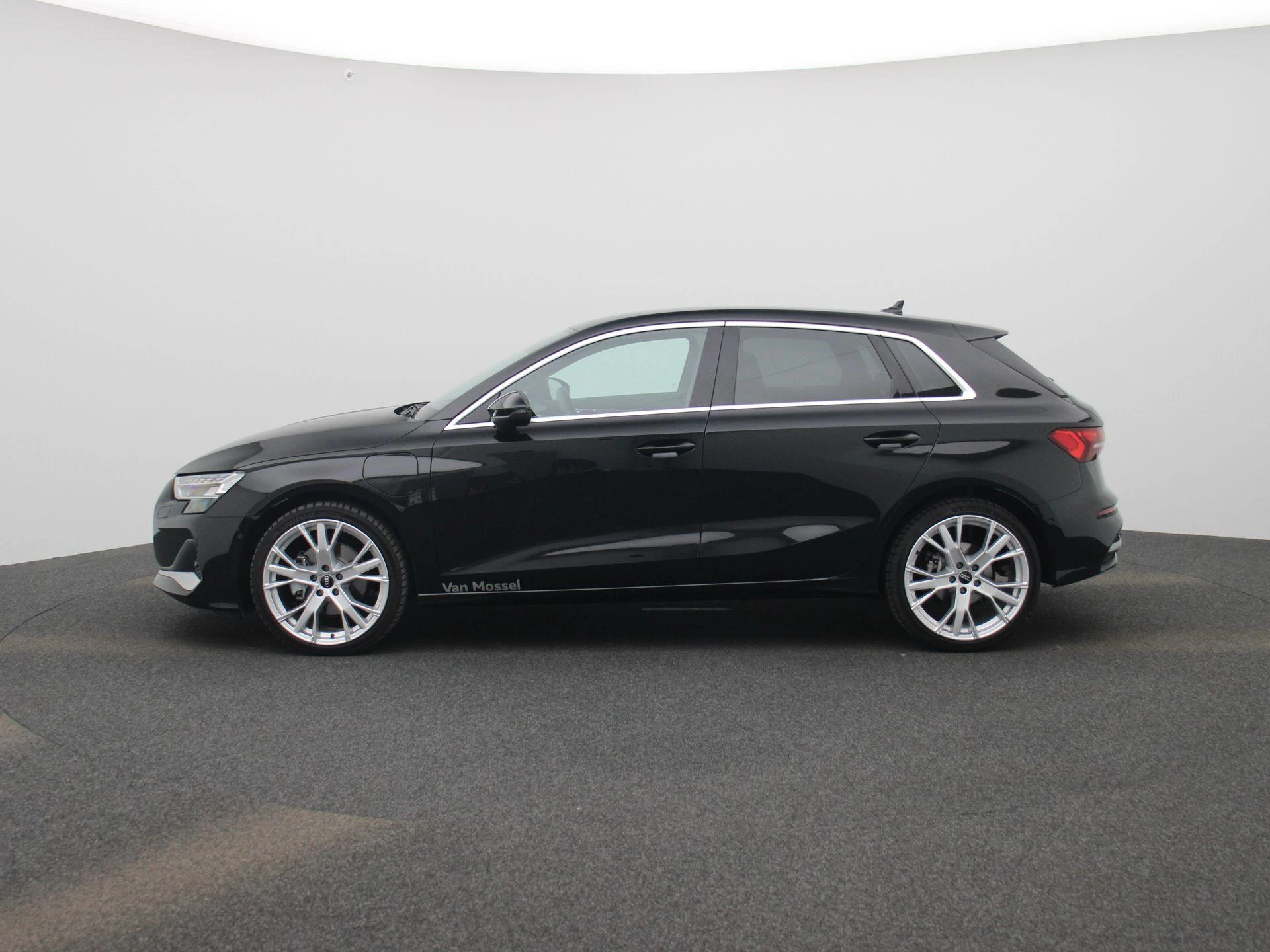 Audi A3 met kenteken 03100 – autofoto 4