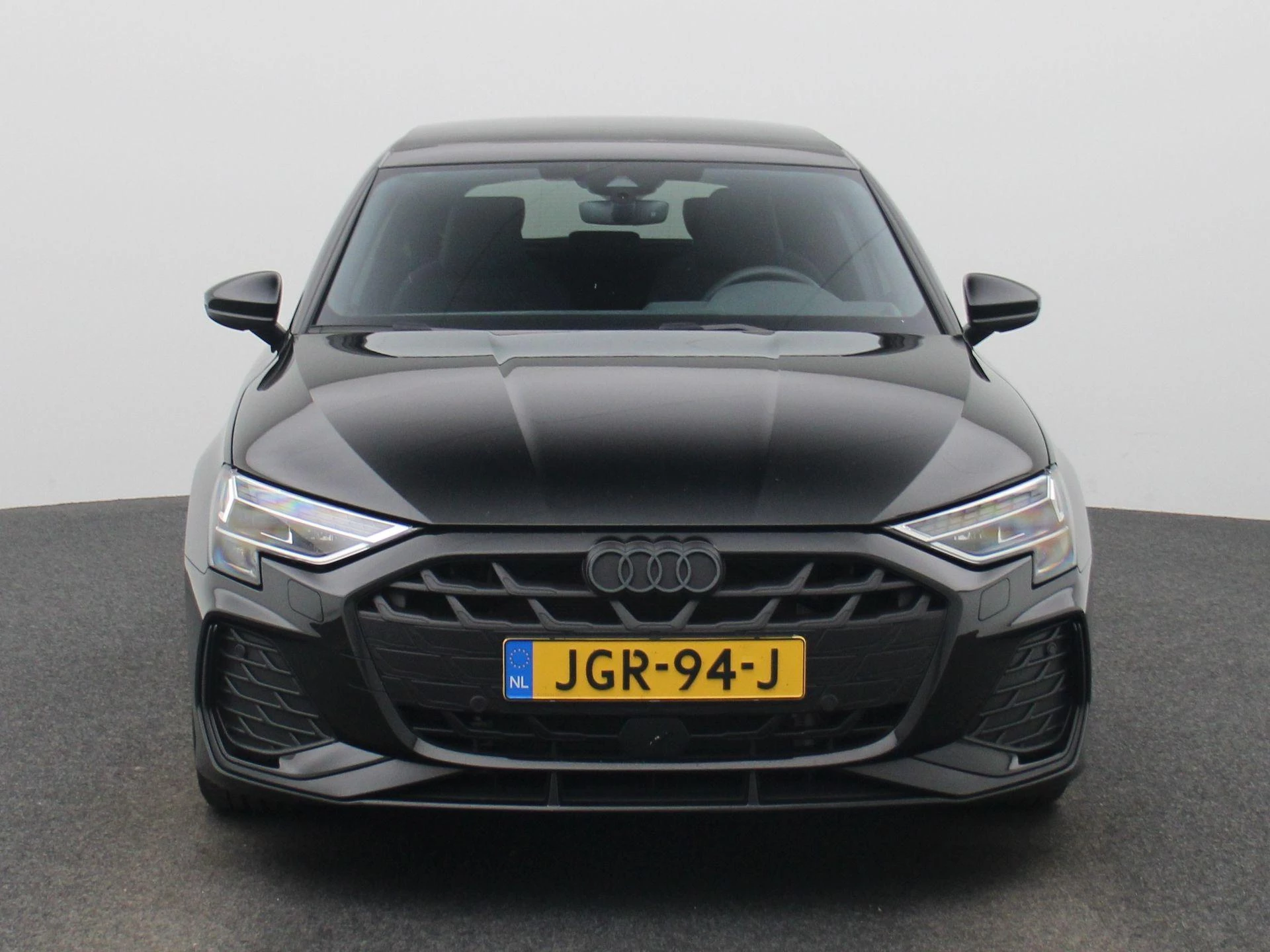 Audi A3 met kenteken 03100 – autofoto 4