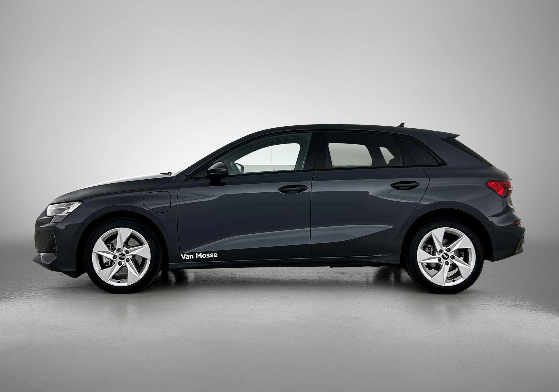 Audi A3 met kenteken 03100 – autofoto 4