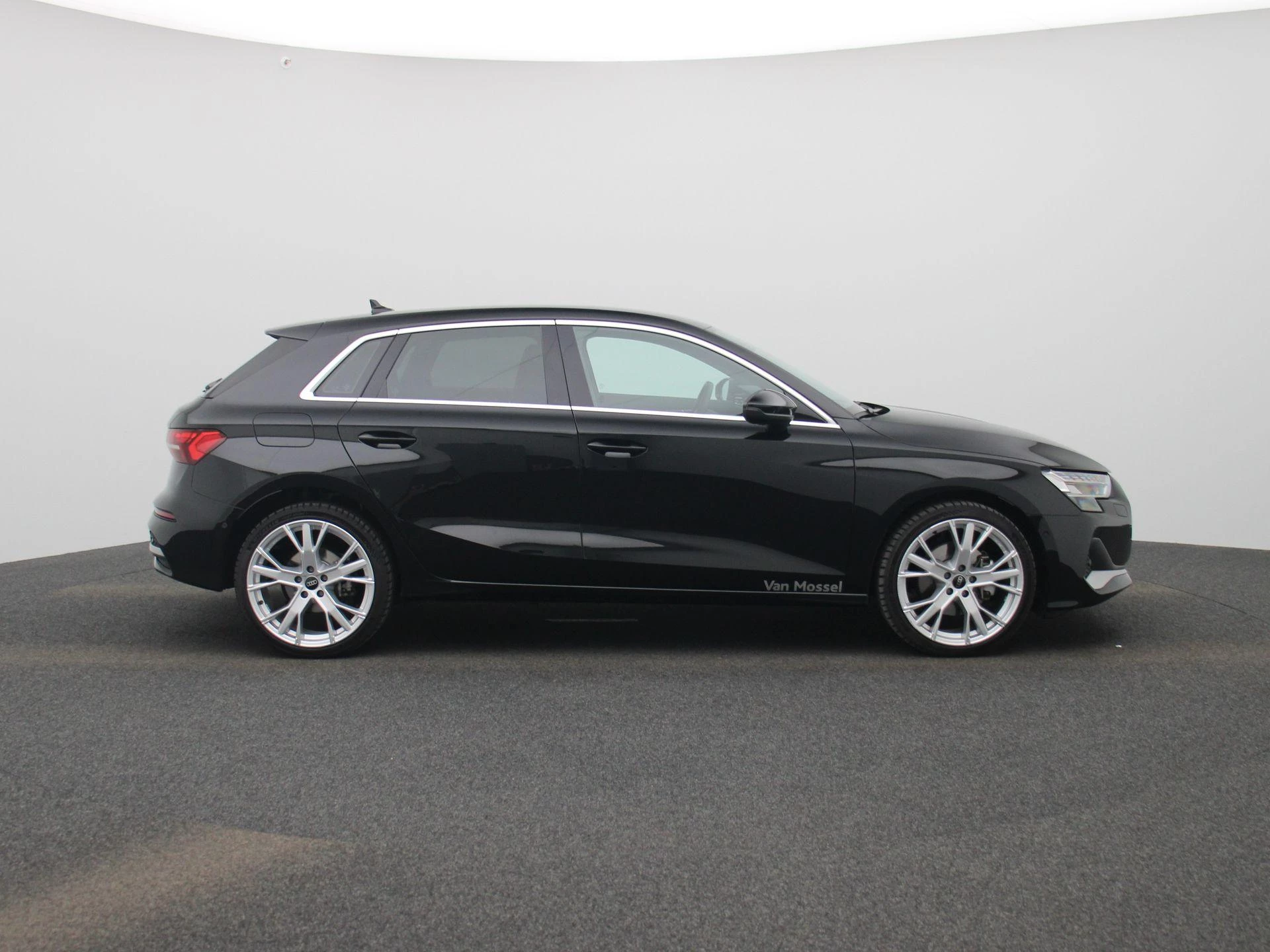 Audi A3 met kenteken 03100 – autofoto 5