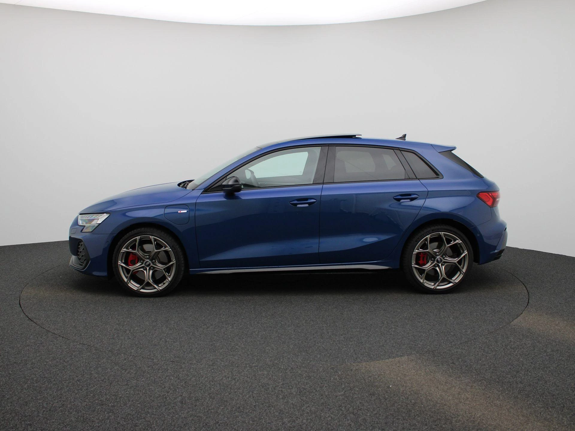 Audi A3 met kenteken 03100 – autofoto 5