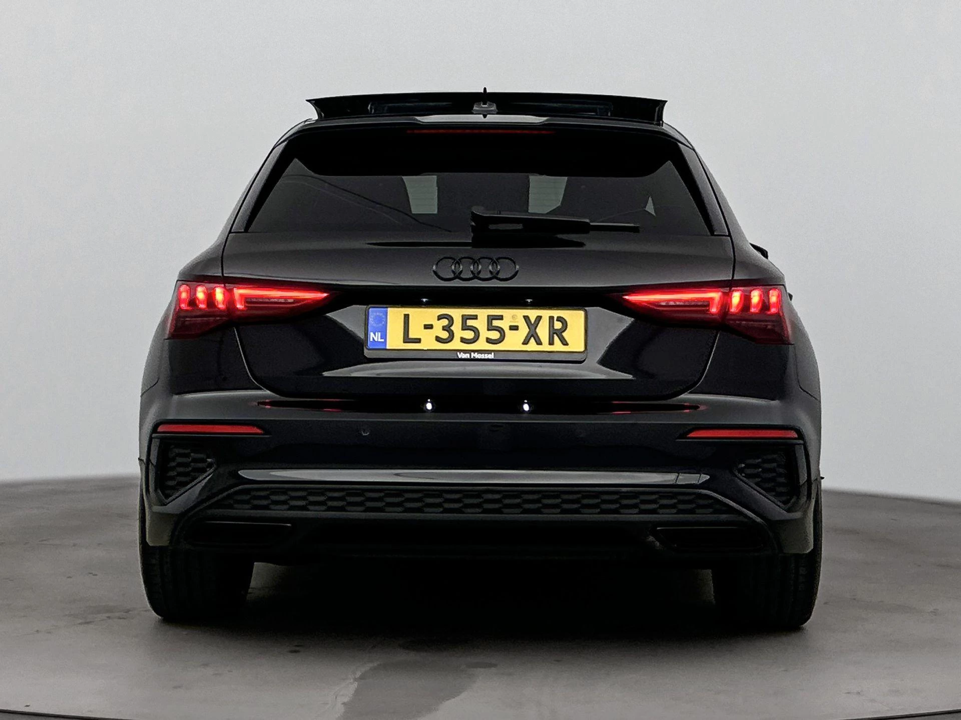 Audi A3 met kenteken 43100 – autofoto 5
