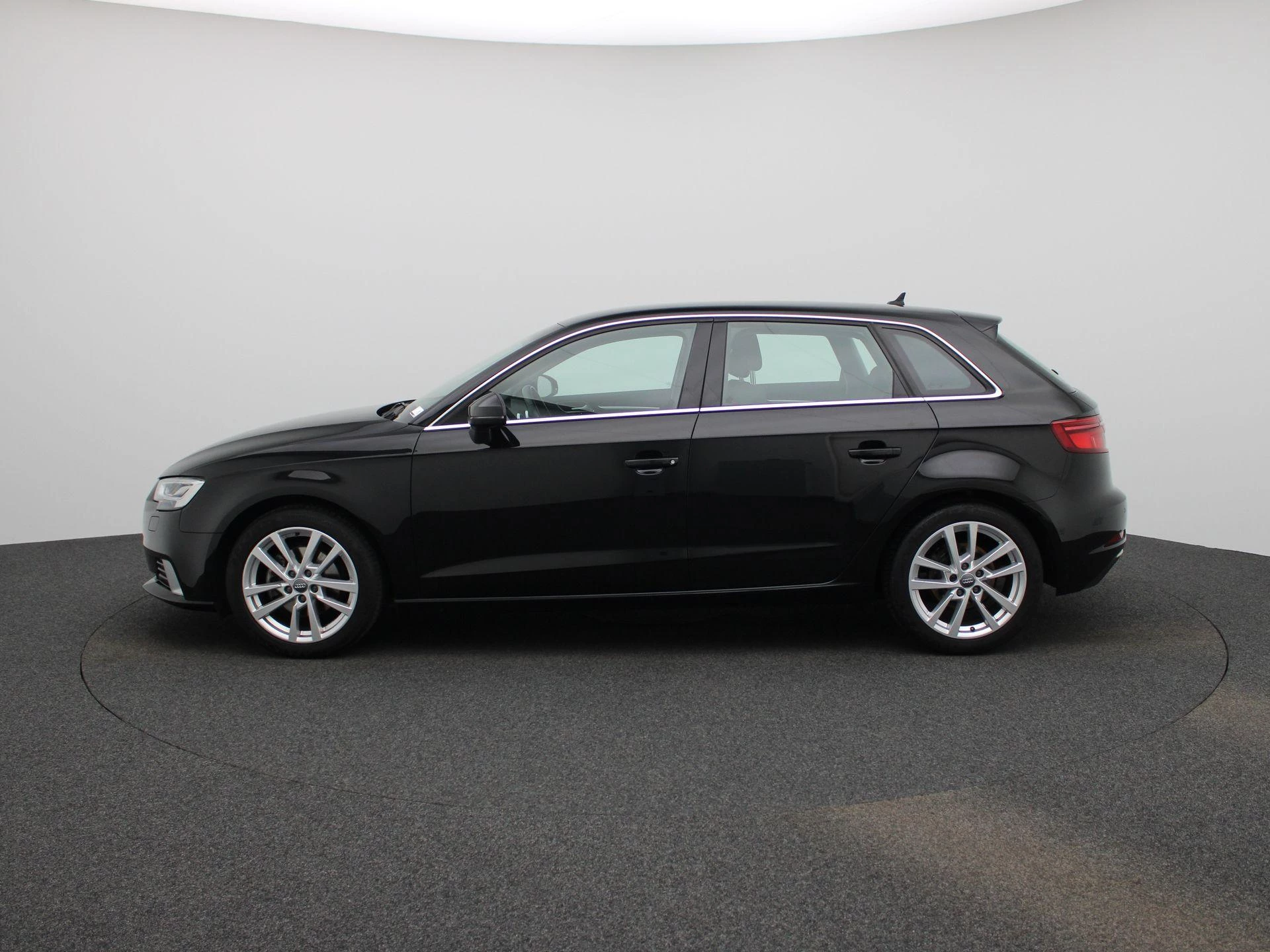 Audi A3 met kenteken 62100 – autofoto 5