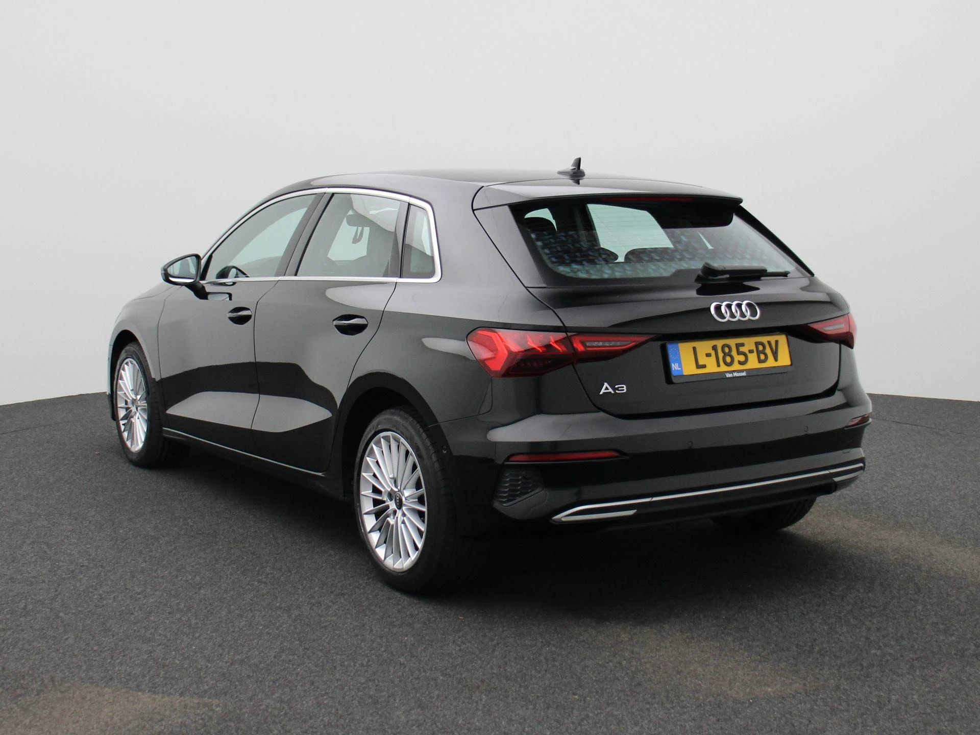 Audi A3 met kenteken L-185-BV – autofoto 3