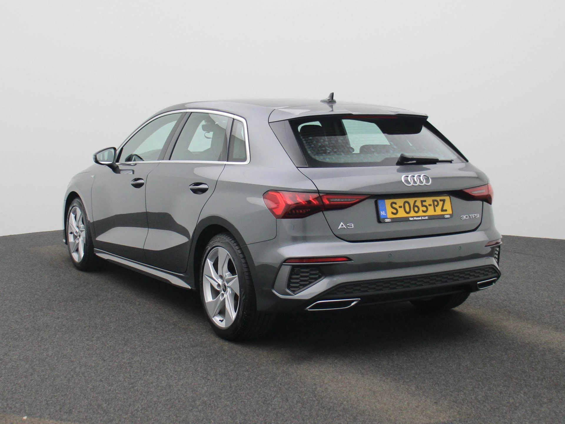 Audi A3 met kenteken S-065-PZ – autofoto 4