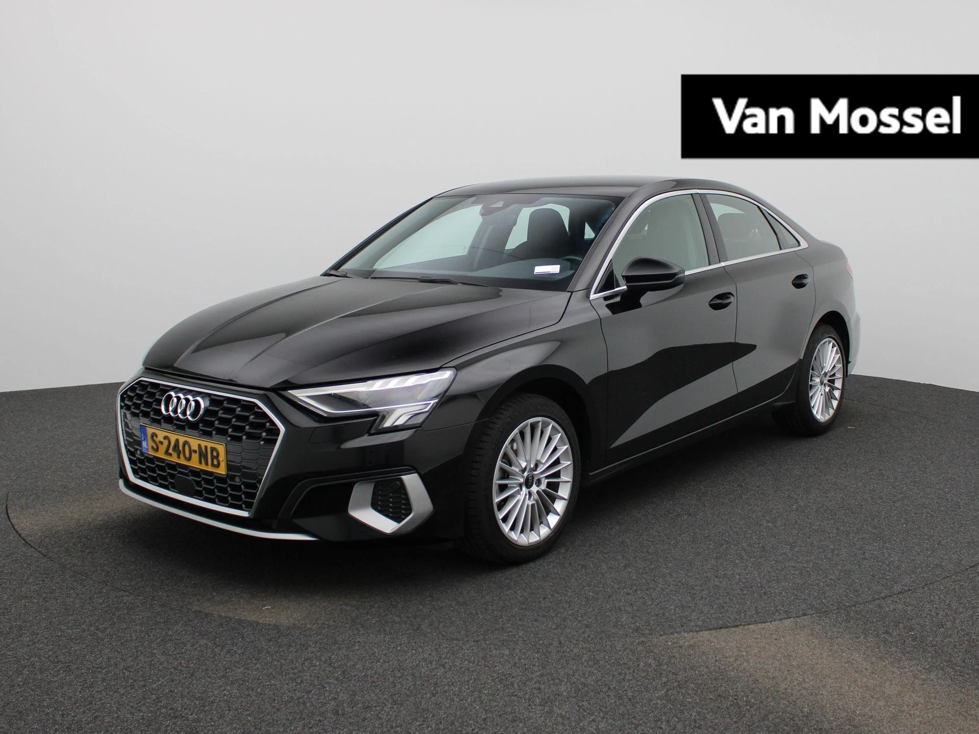 Audi A3 met kenteken S-240-NB – autofoto 2