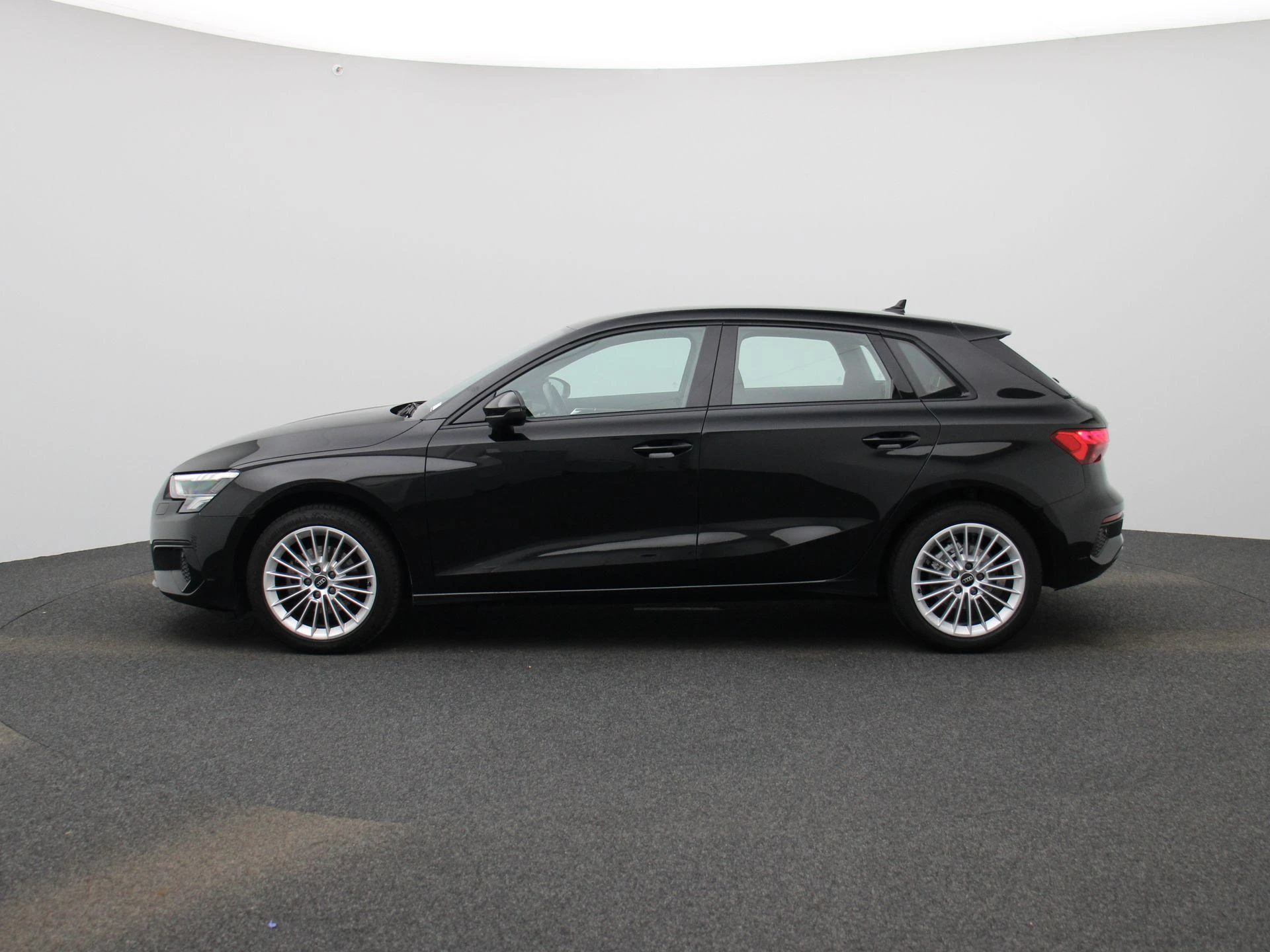 Audi A3 met kenteken T-054-BT – autofoto 5
