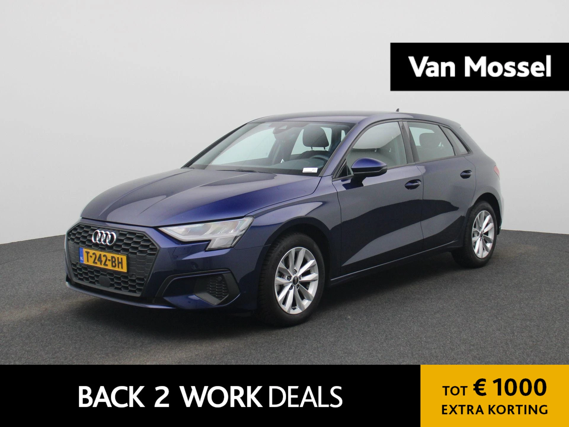 Audi A3 met kenteken T-242-BH – autofoto 2