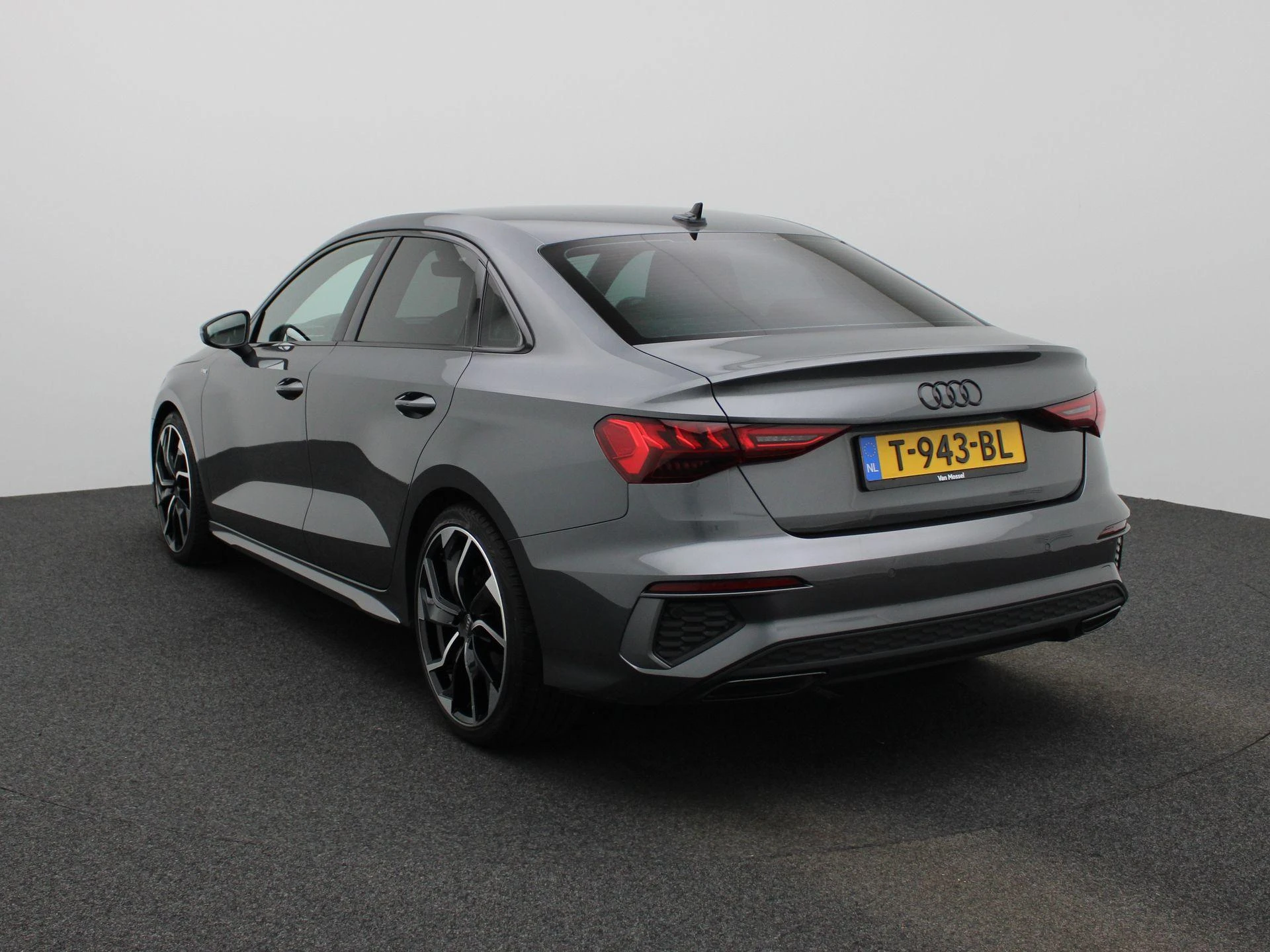 Audi A3 met kenteken T-943-BL – autofoto 3