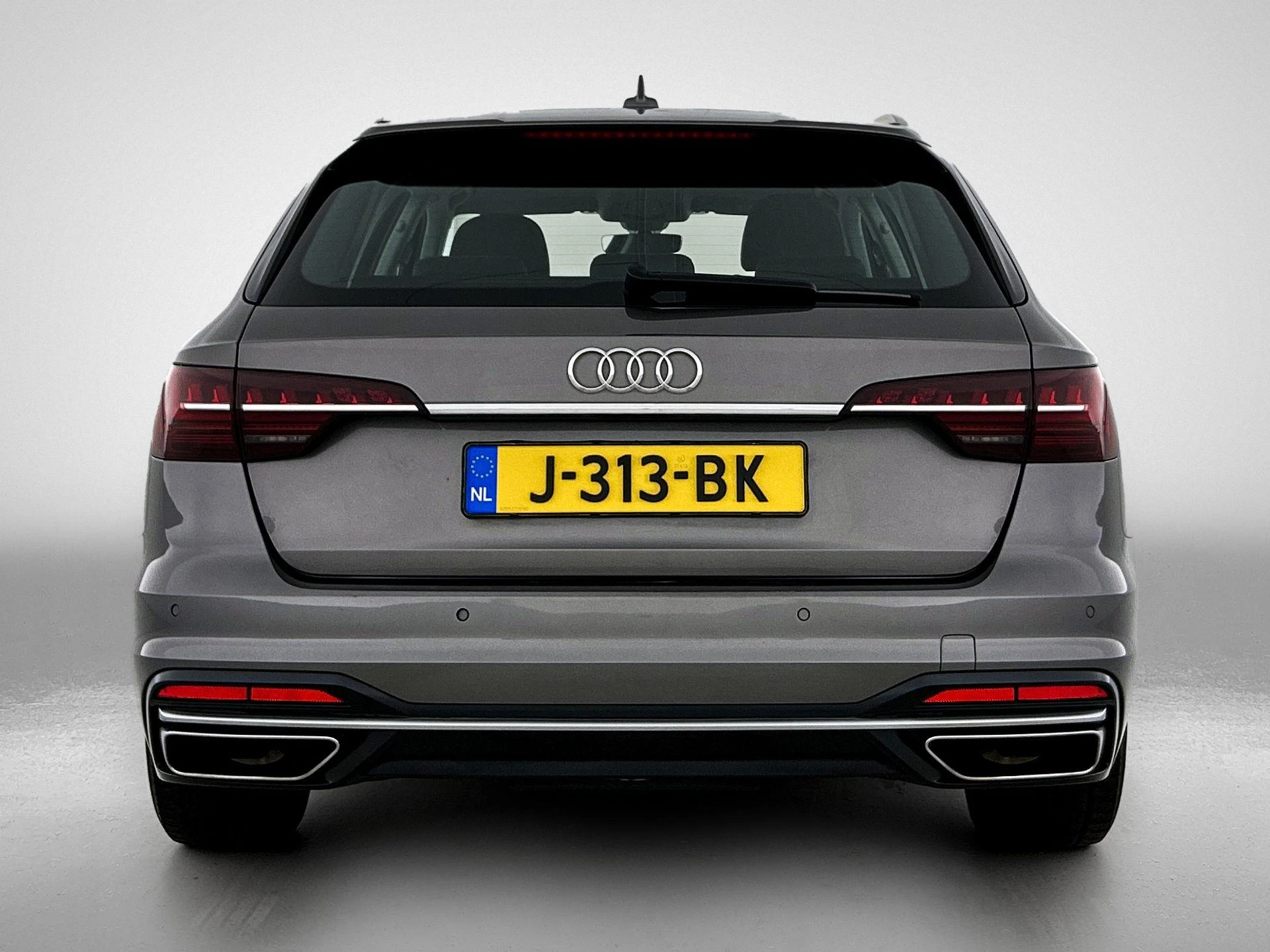Audi A4 met kenteken 72100 – autofoto 5