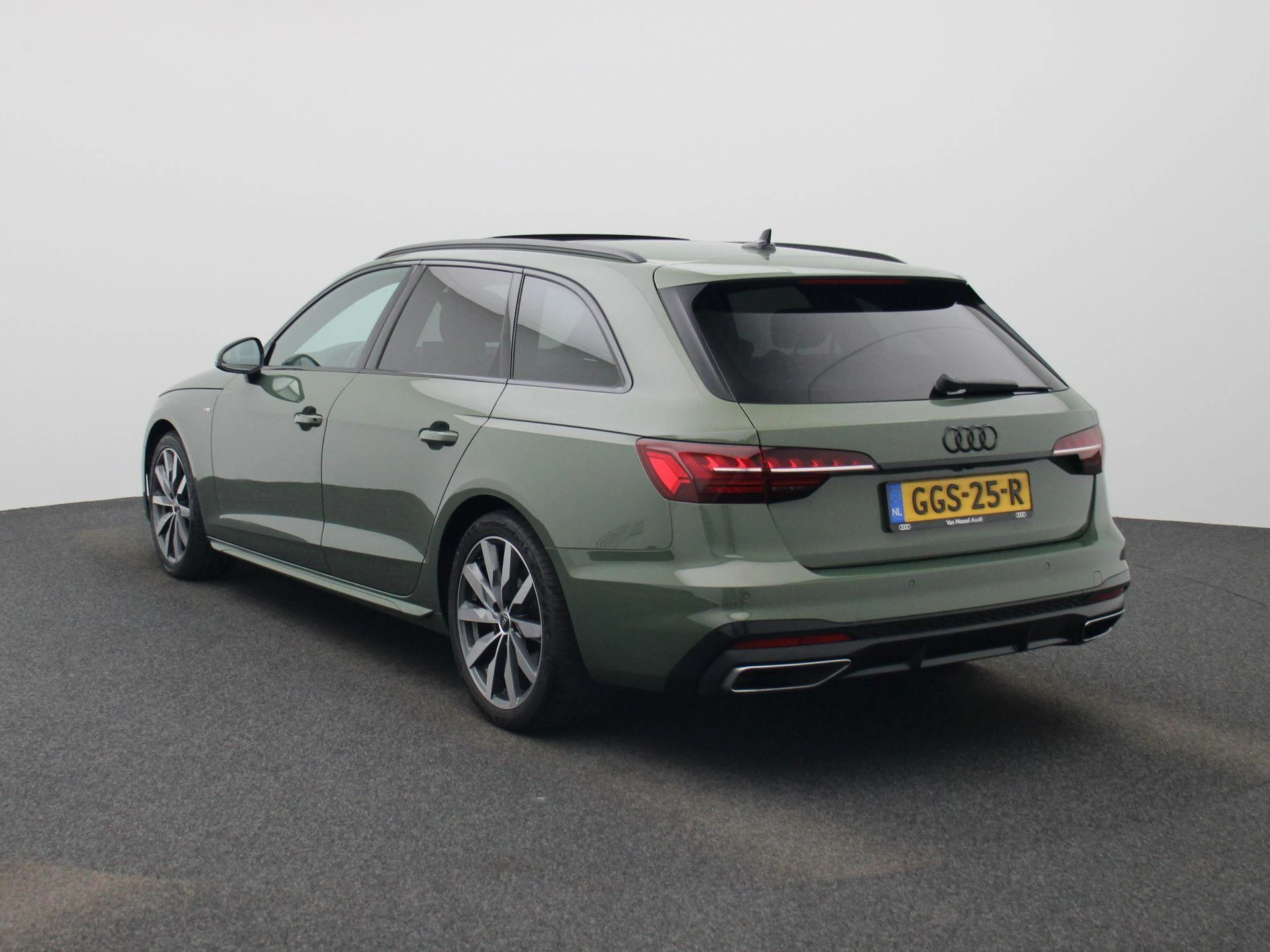 Audi A4 met kenteken GGS-25-R – autofoto 4