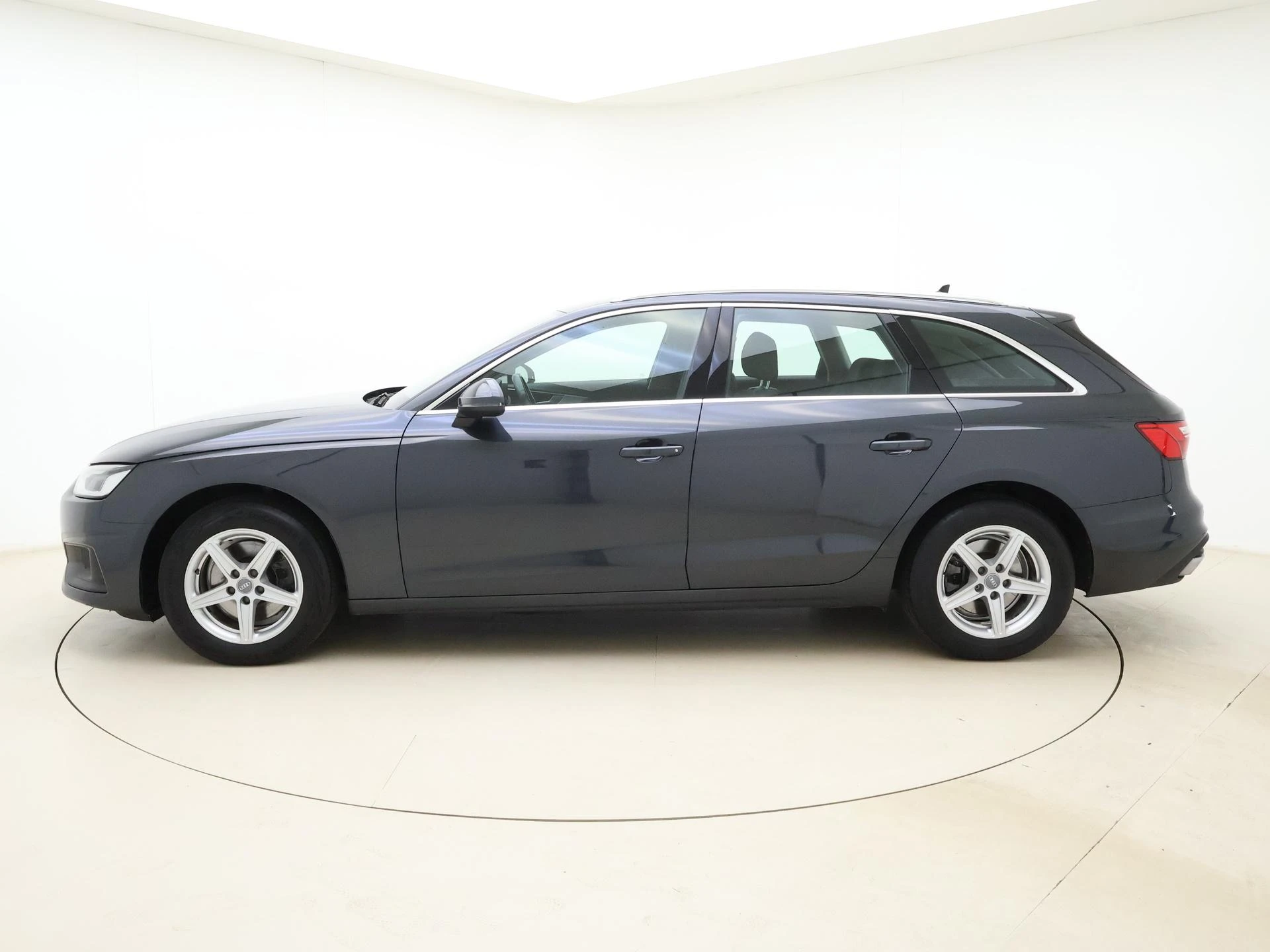 Audi A4 met kenteken HVS-29-R – autofoto 3