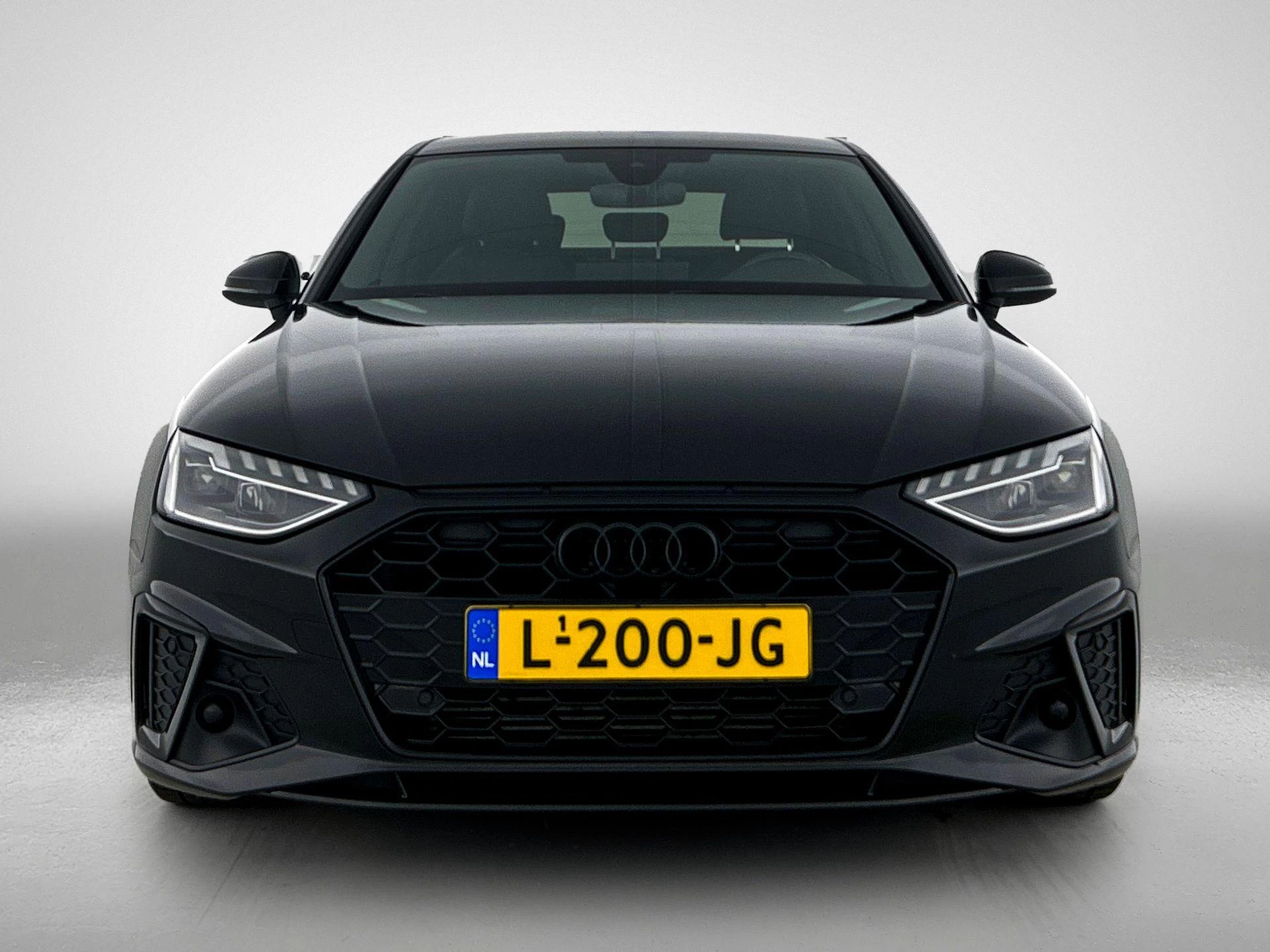 Audi A4 met kenteken L-200-JG – autofoto 4
