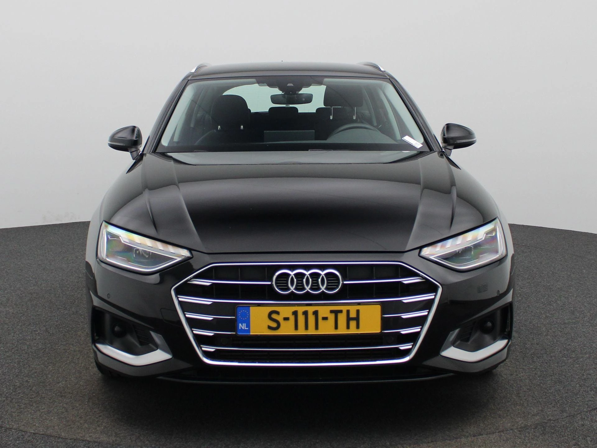 Audi A4 met kenteken S-111-TH – autofoto 4