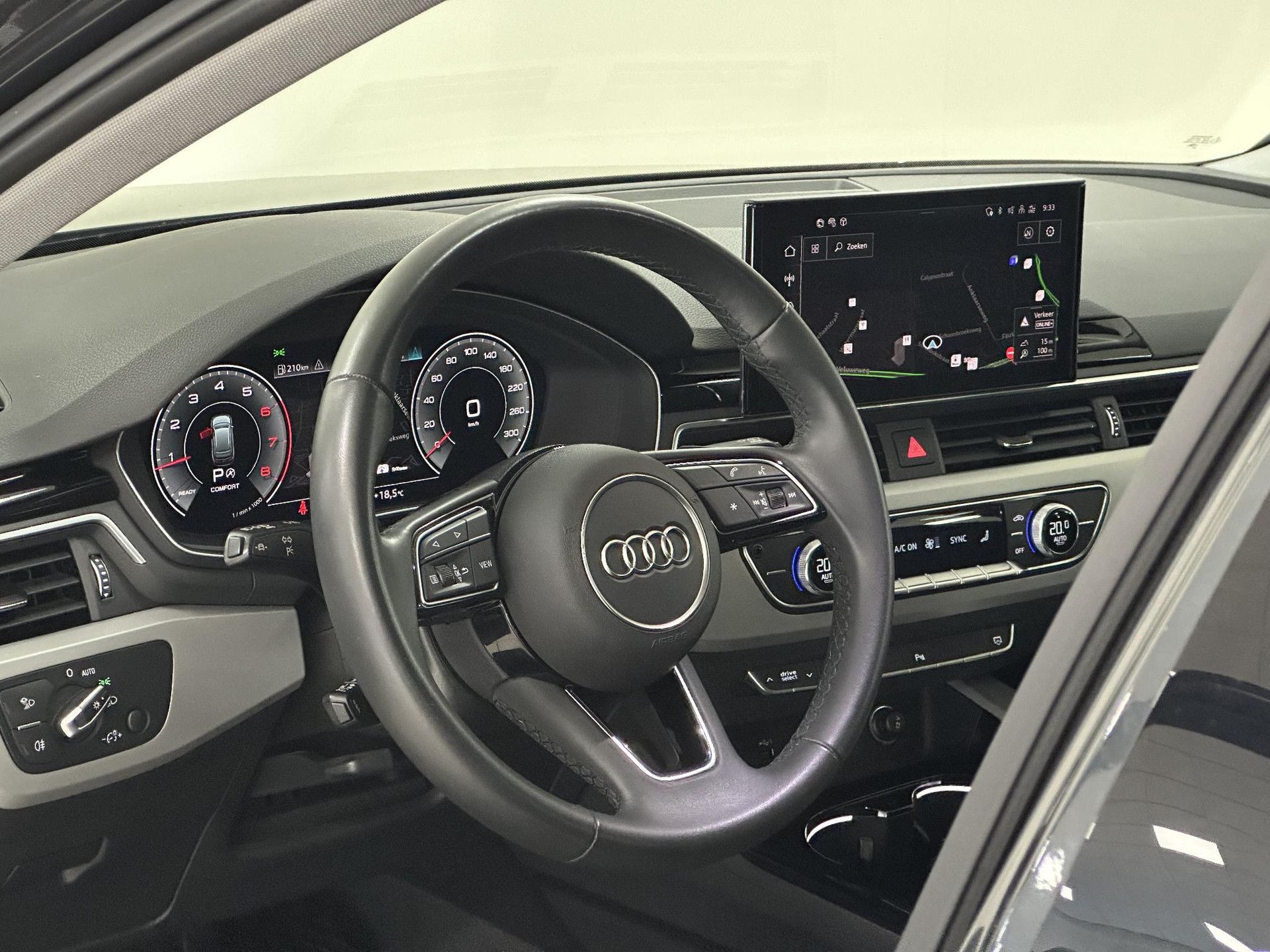 Audi A4 met kenteken X-319-HN – autofoto 3