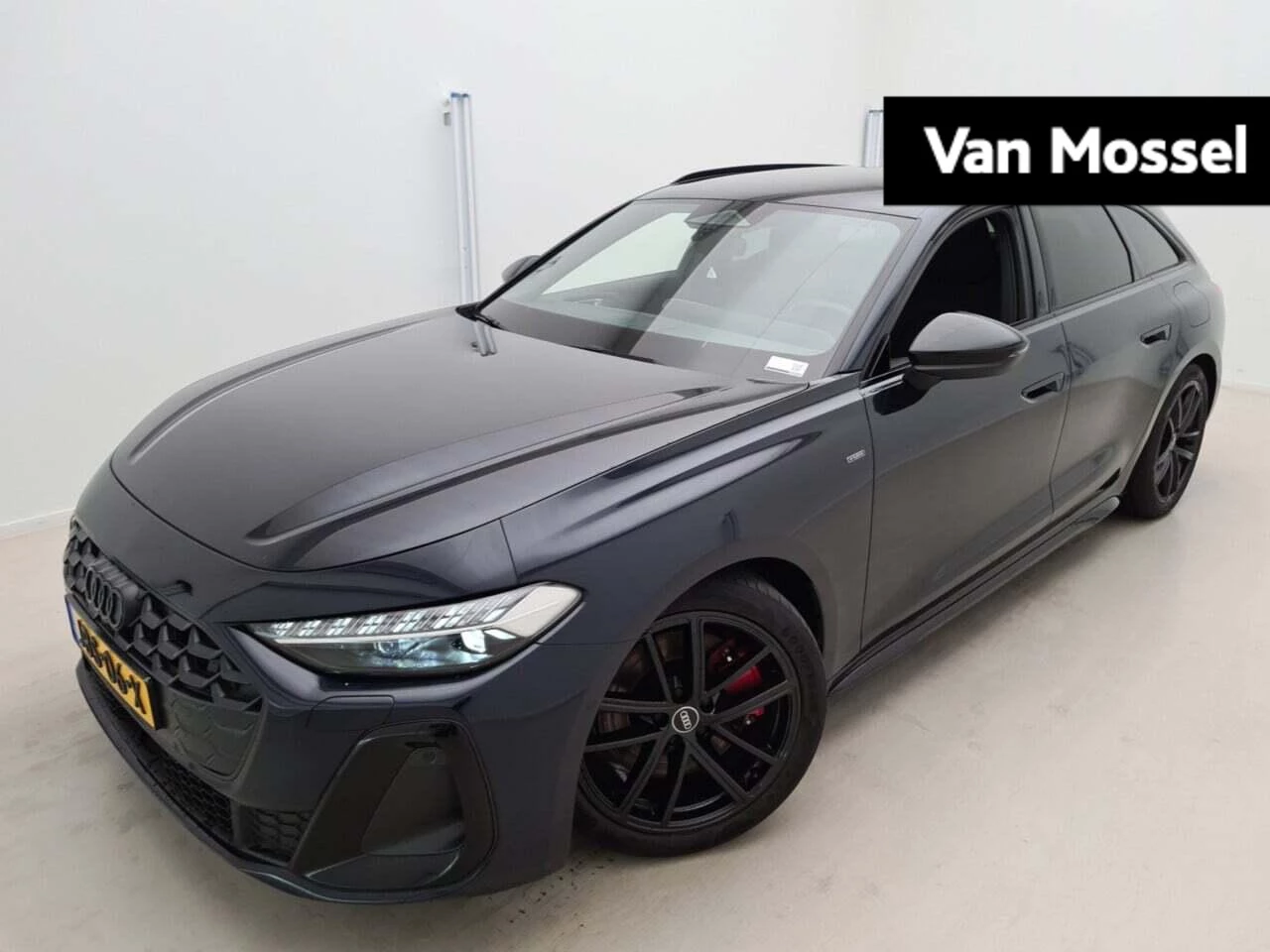 Audi A5 met kenteken 108 – autofoto 2