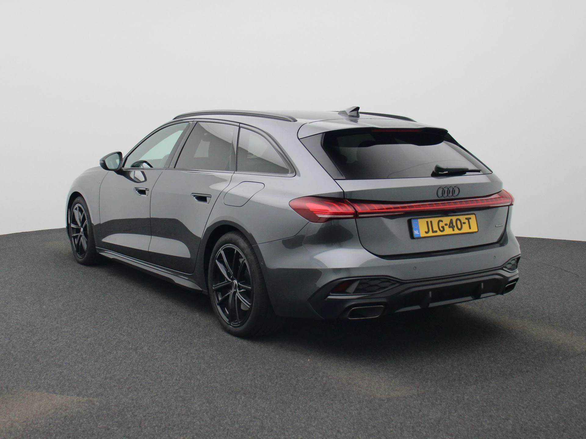 Audi A5 met kenteken 21100 – autofoto 3