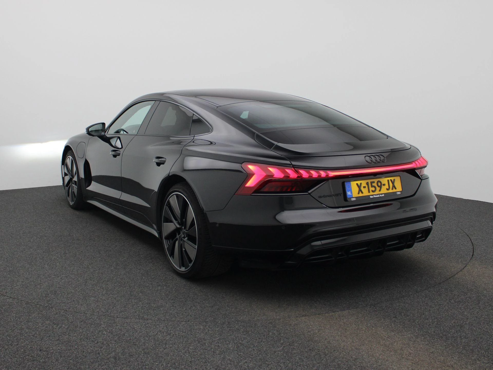 Audi e-tronGT – autofoto 4