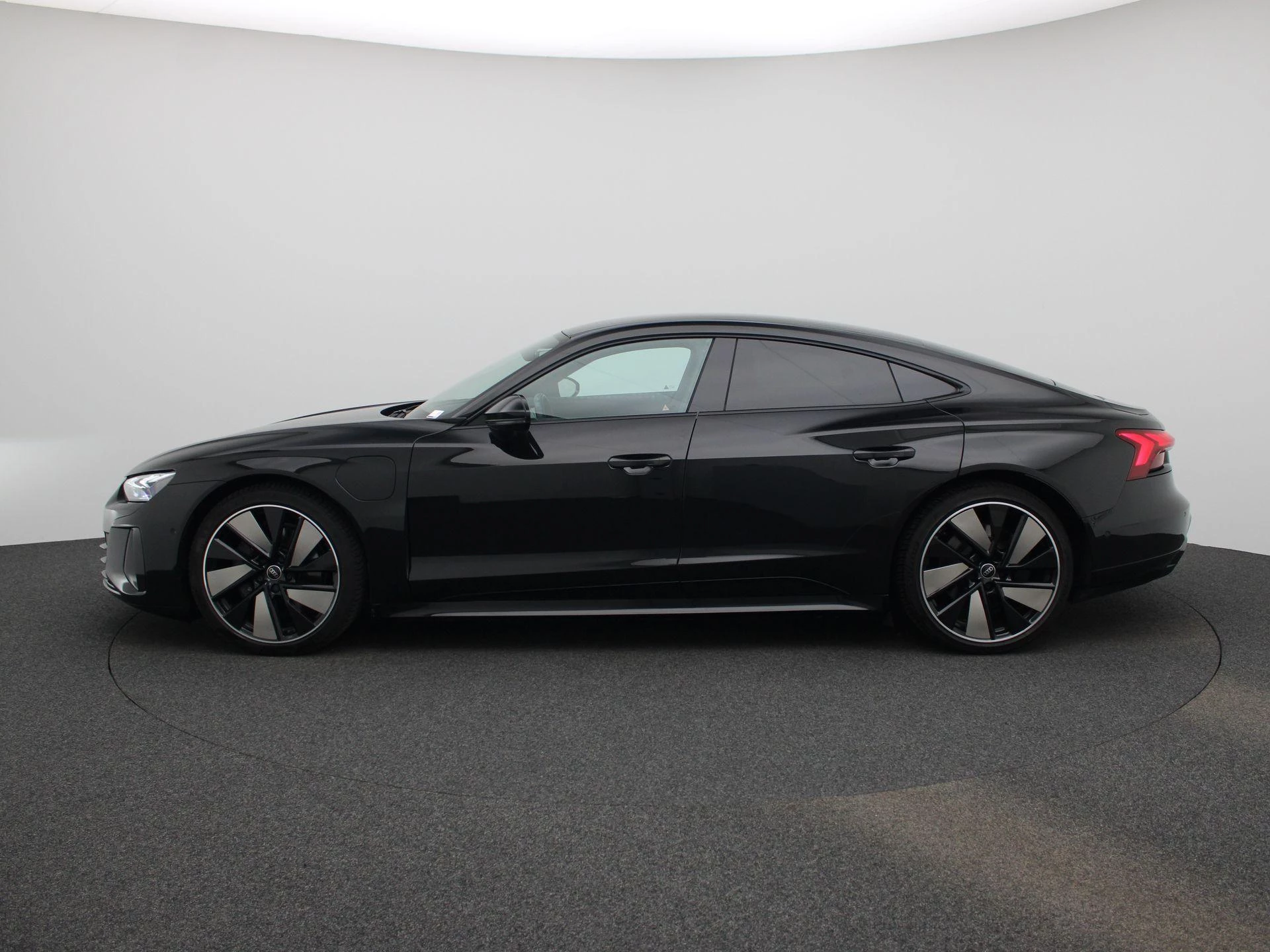 Audi e-tronGT – autofoto 5