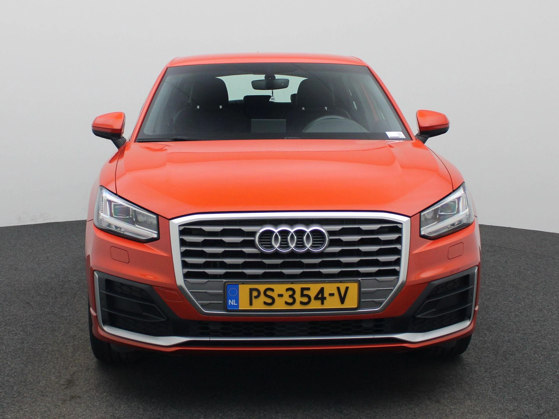 Audi Q2 met kenteken 63100 – autofoto 4