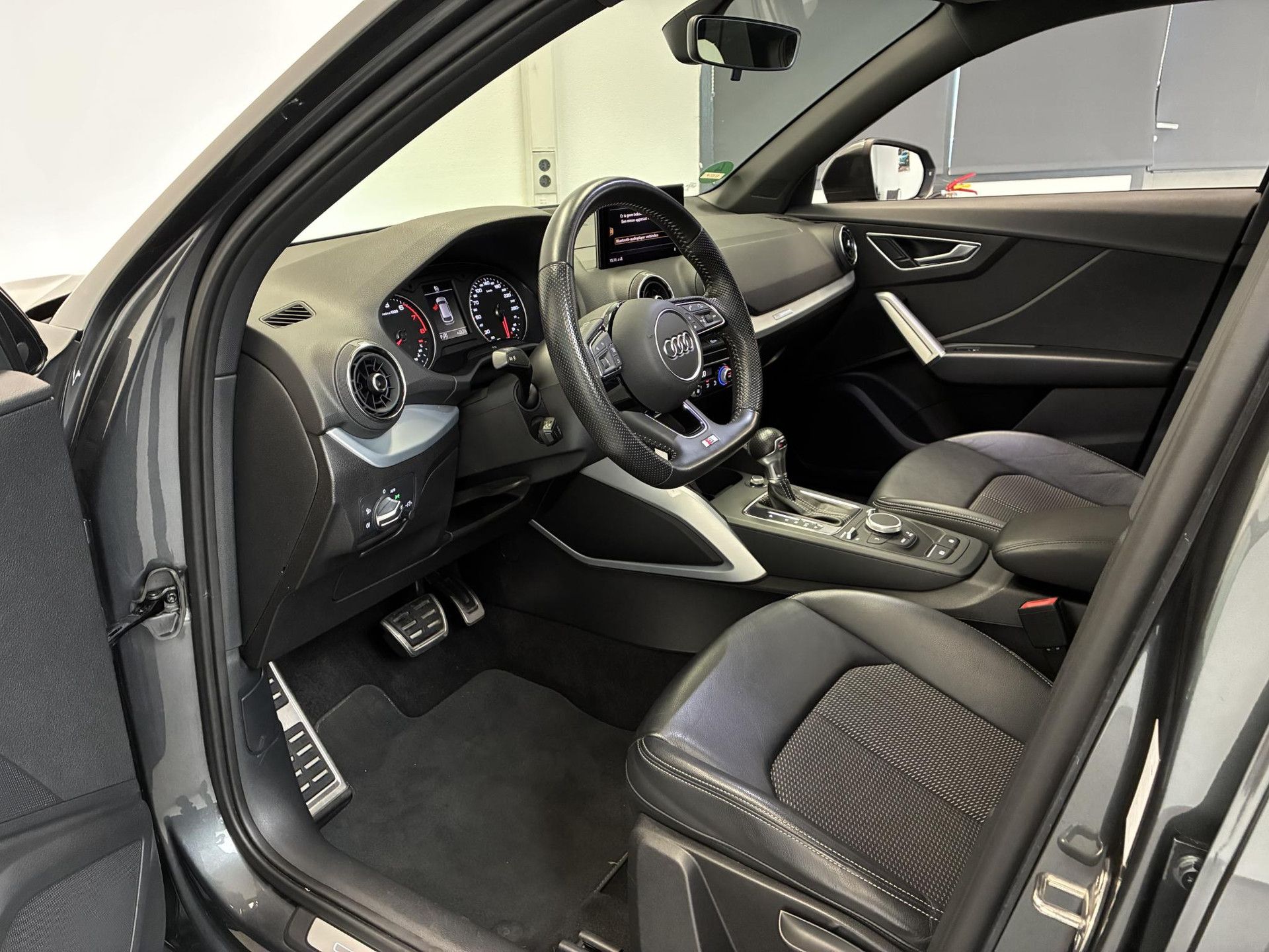 Audi Q2 met kenteken TZ-321-P – autofoto 4
