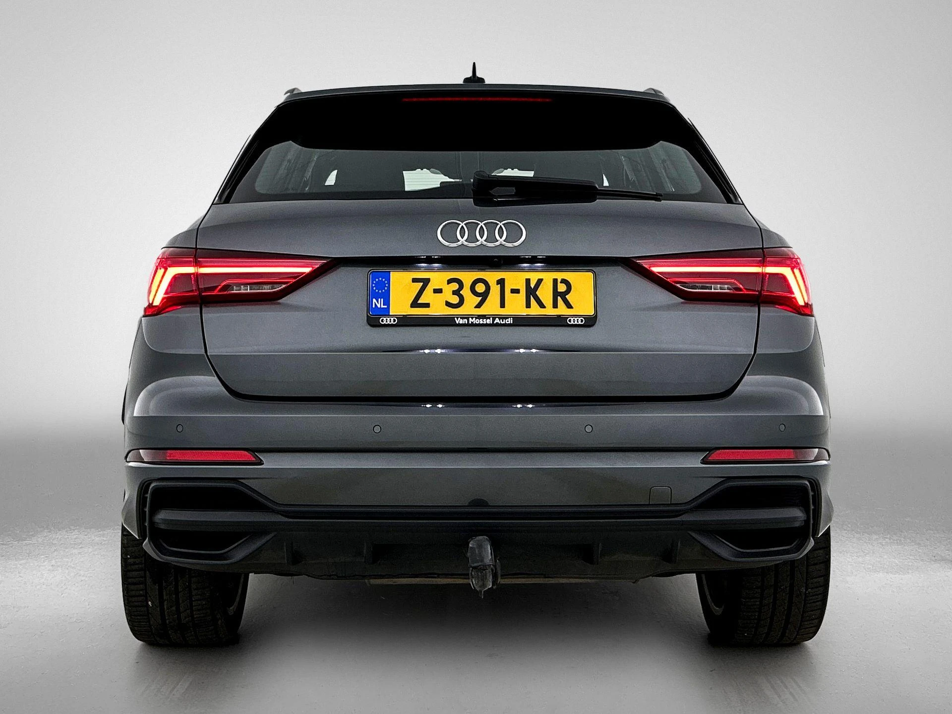 Audi Q3 met kenteken 45 – autofoto 5
