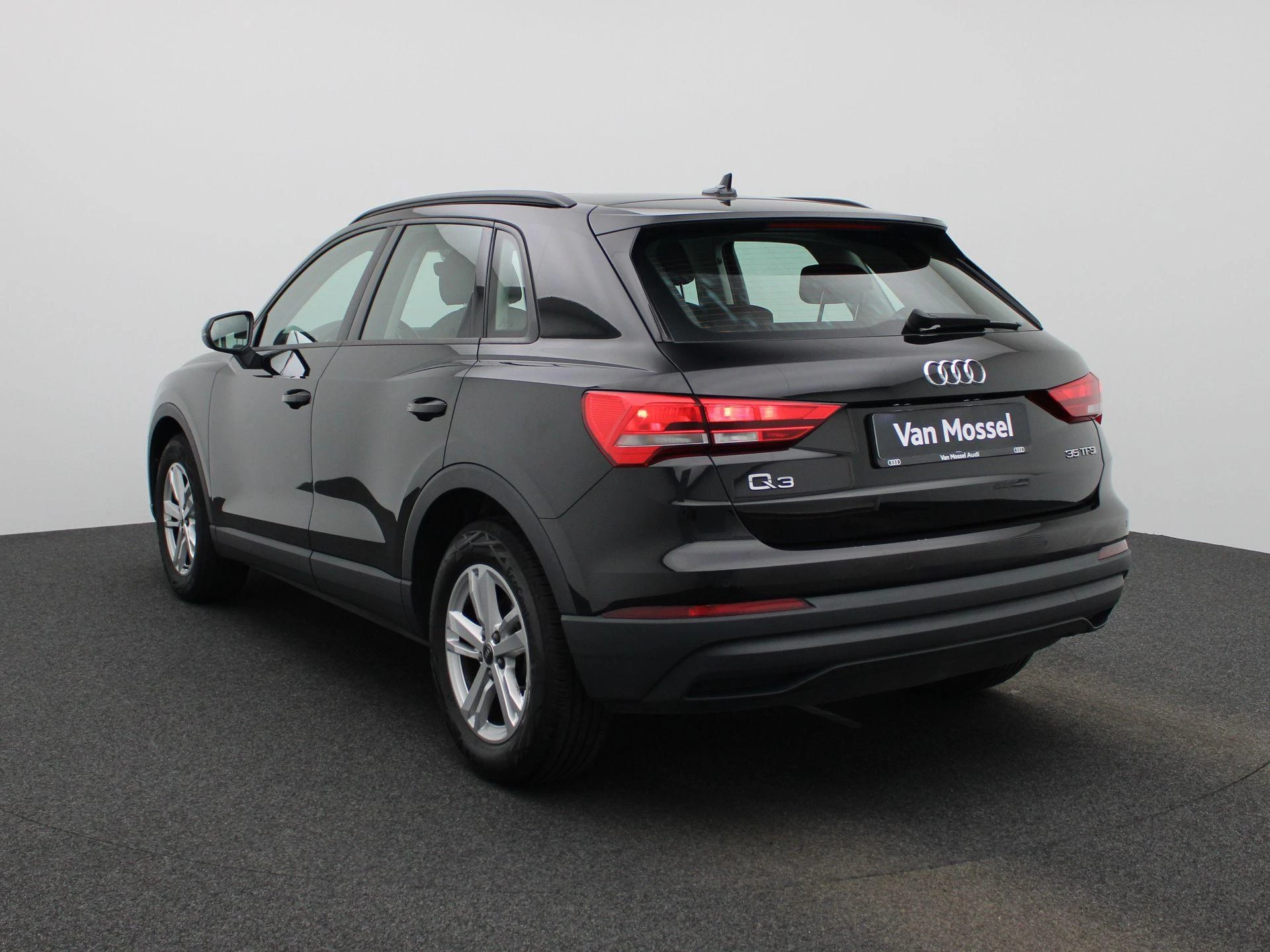 Audi Q3 met kenteken 48100 – autofoto 3