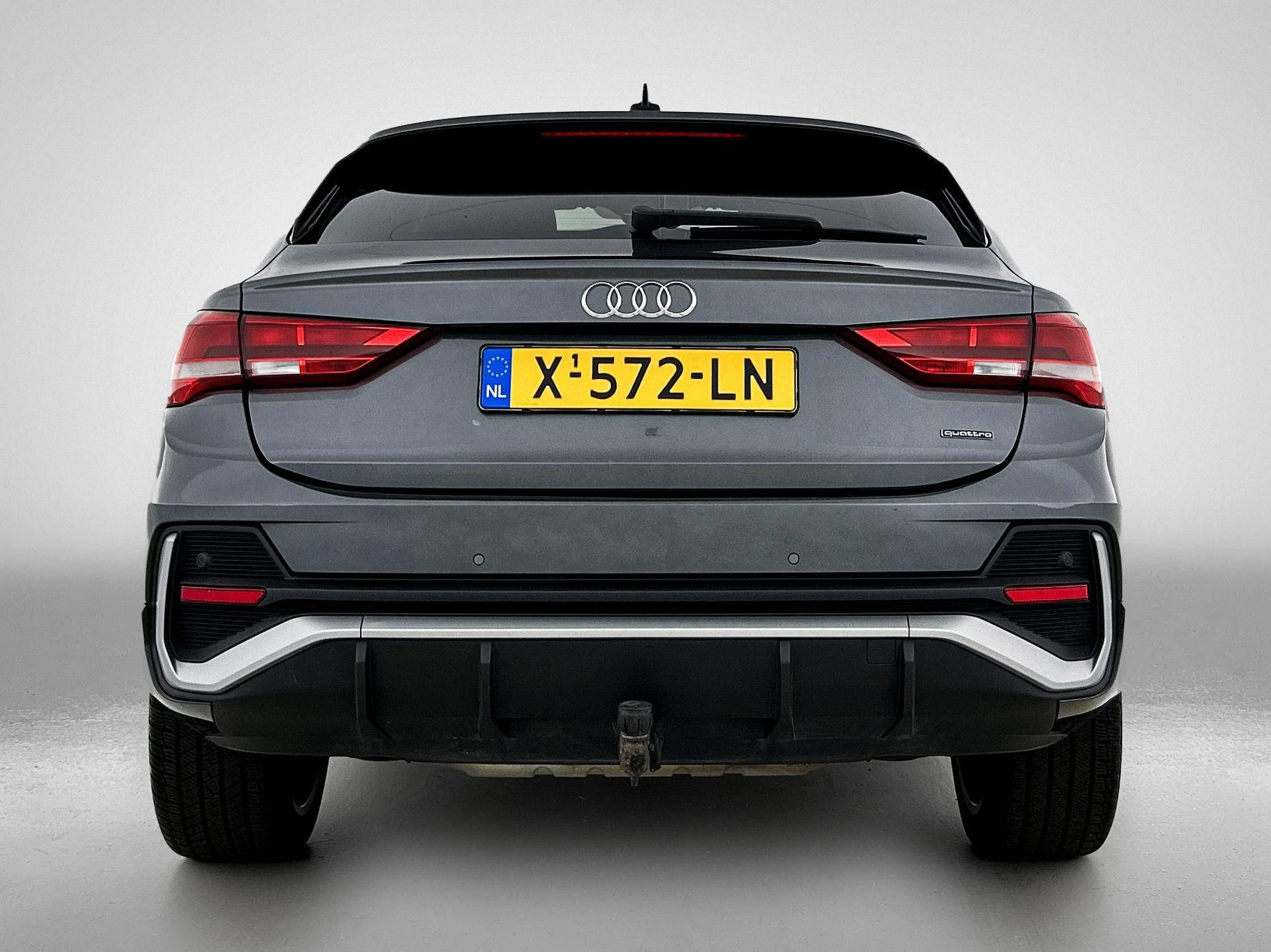 Audi Q3 met kenteken 92100 – autofoto 5