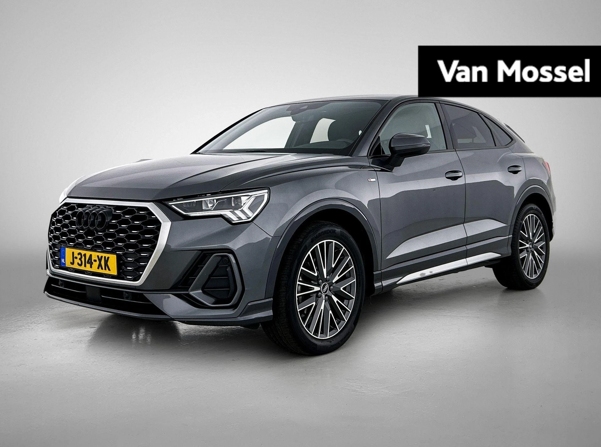 Audi Q3 met kenteken J-314-XK – autofoto 2