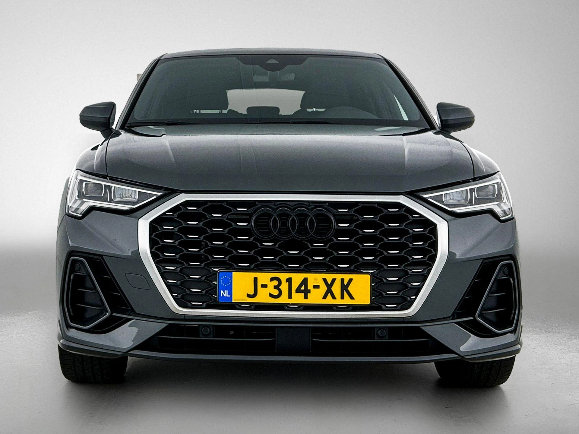 Audi Q3 met kenteken J-314-XK – autofoto 4