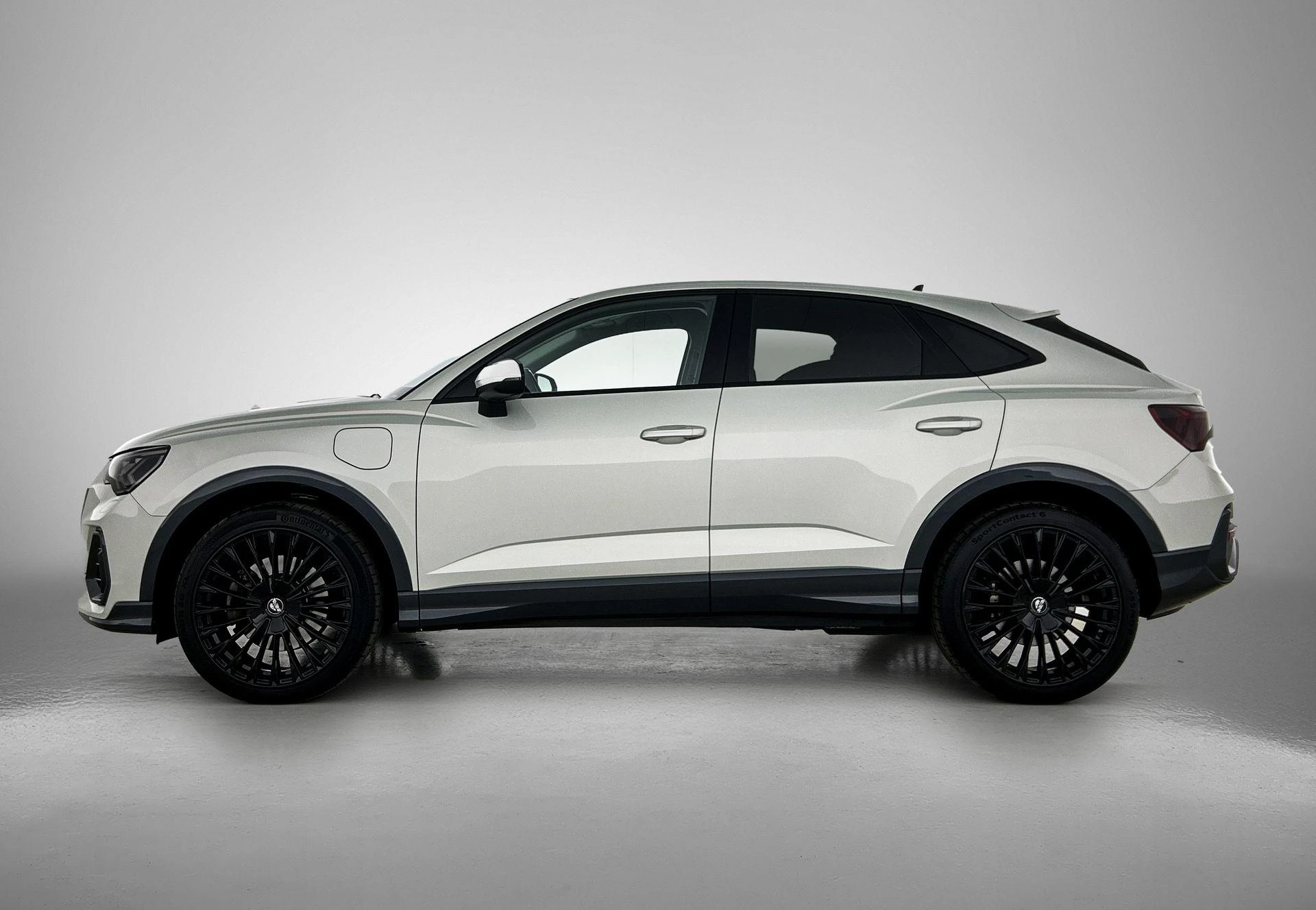 Audi Q3 met kenteken JDP-42-V – autofoto 5