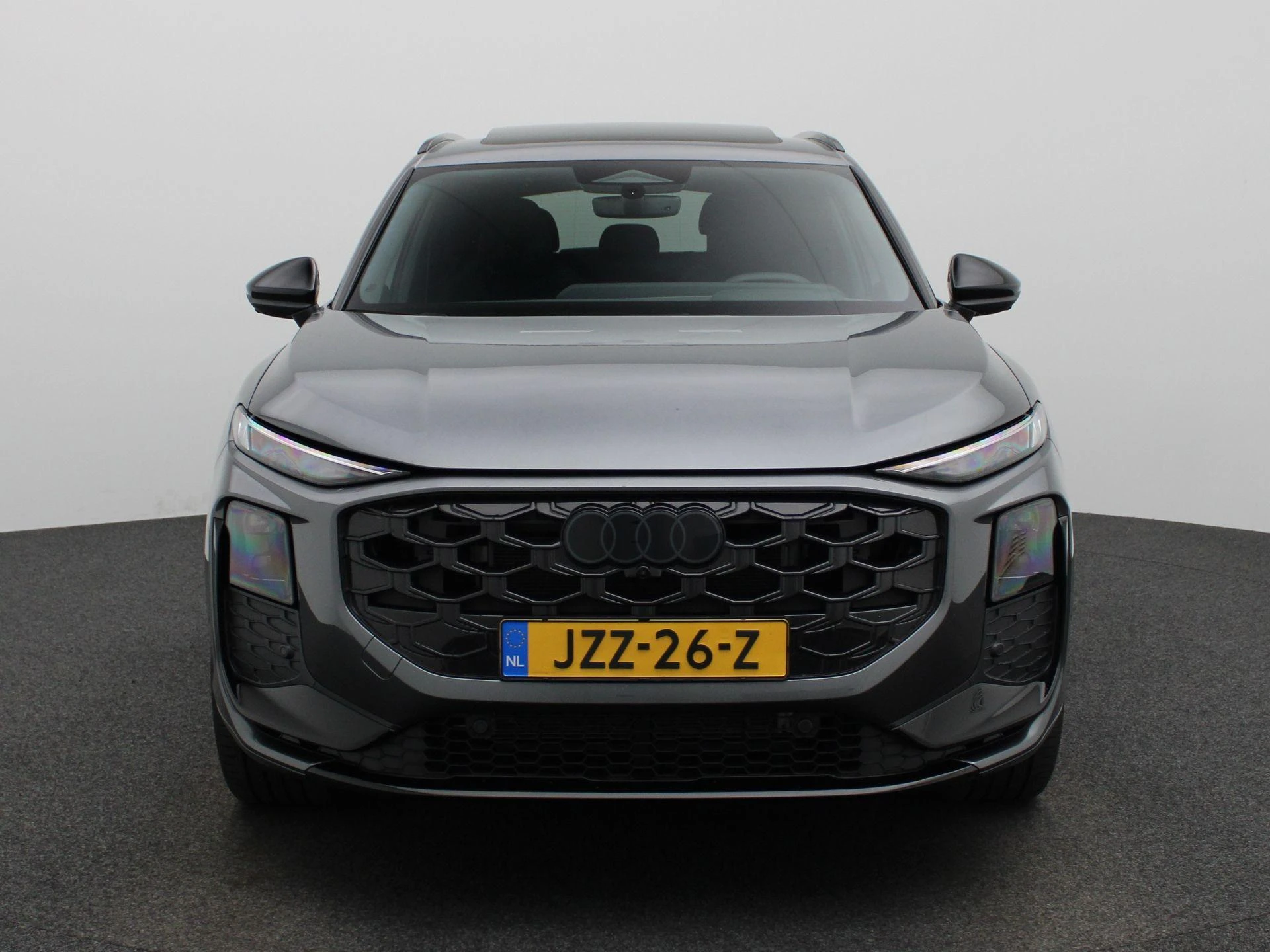 Audi Q3 met kenteken JZZ-26-Z – autofoto 3