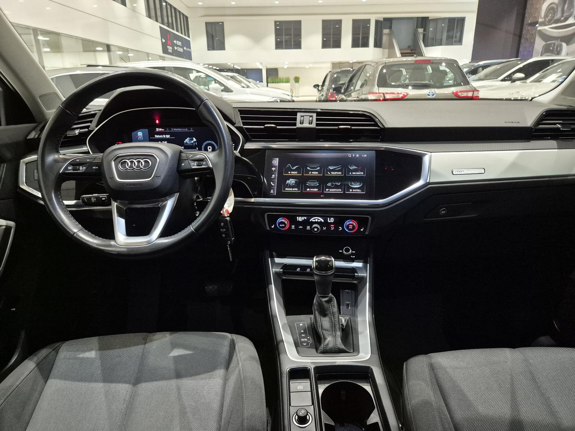 Audi Q3 met kenteken T-936-XB – autofoto 3