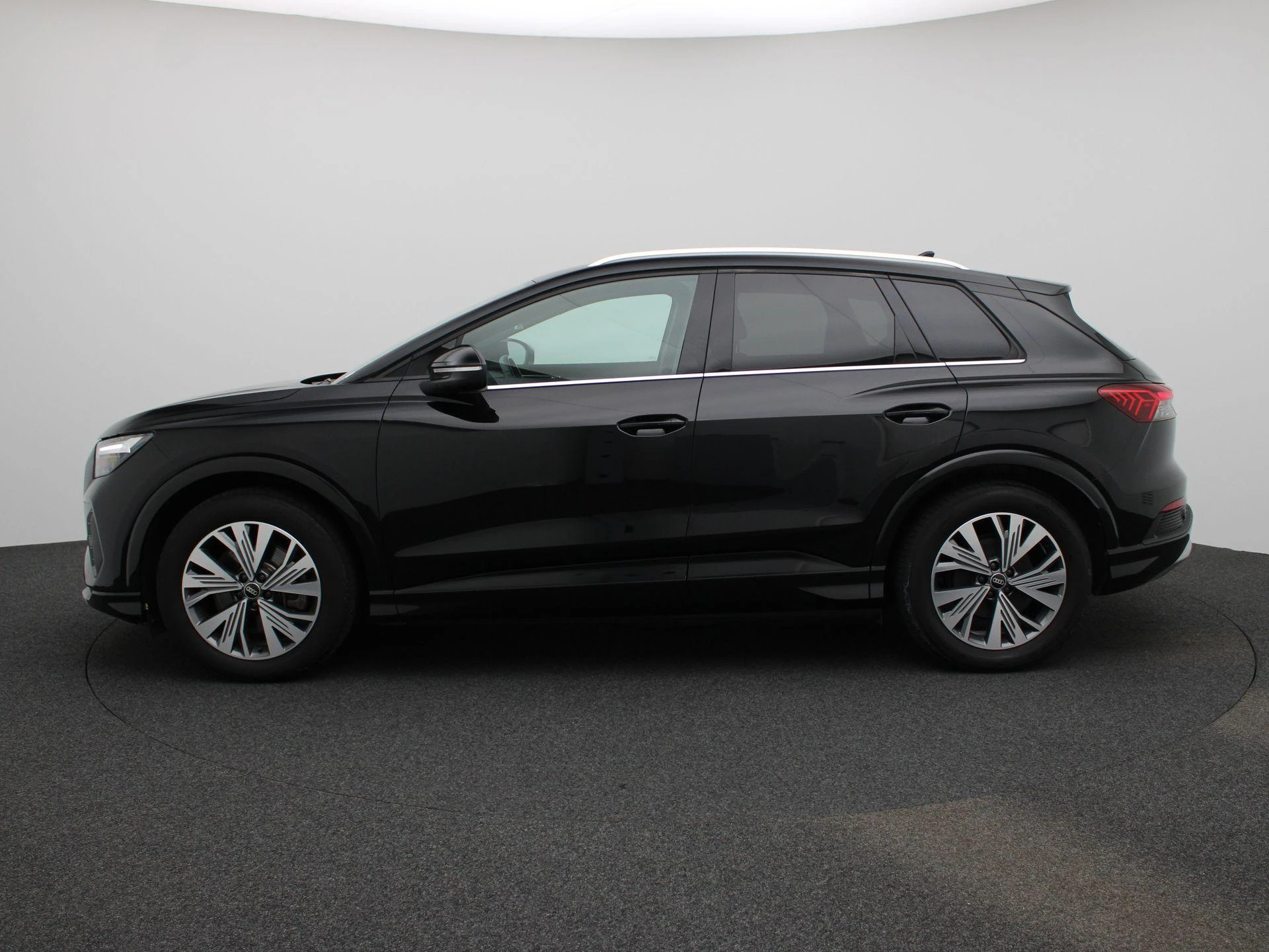 Audi Q4 e-tron – autofoto 5