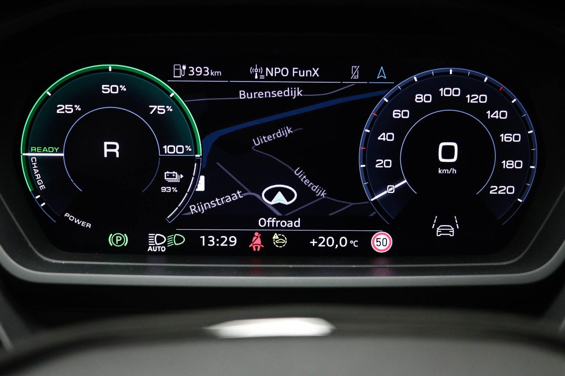 Audi Q4 e-tron met kenteken KXP-69-F – autofoto 5