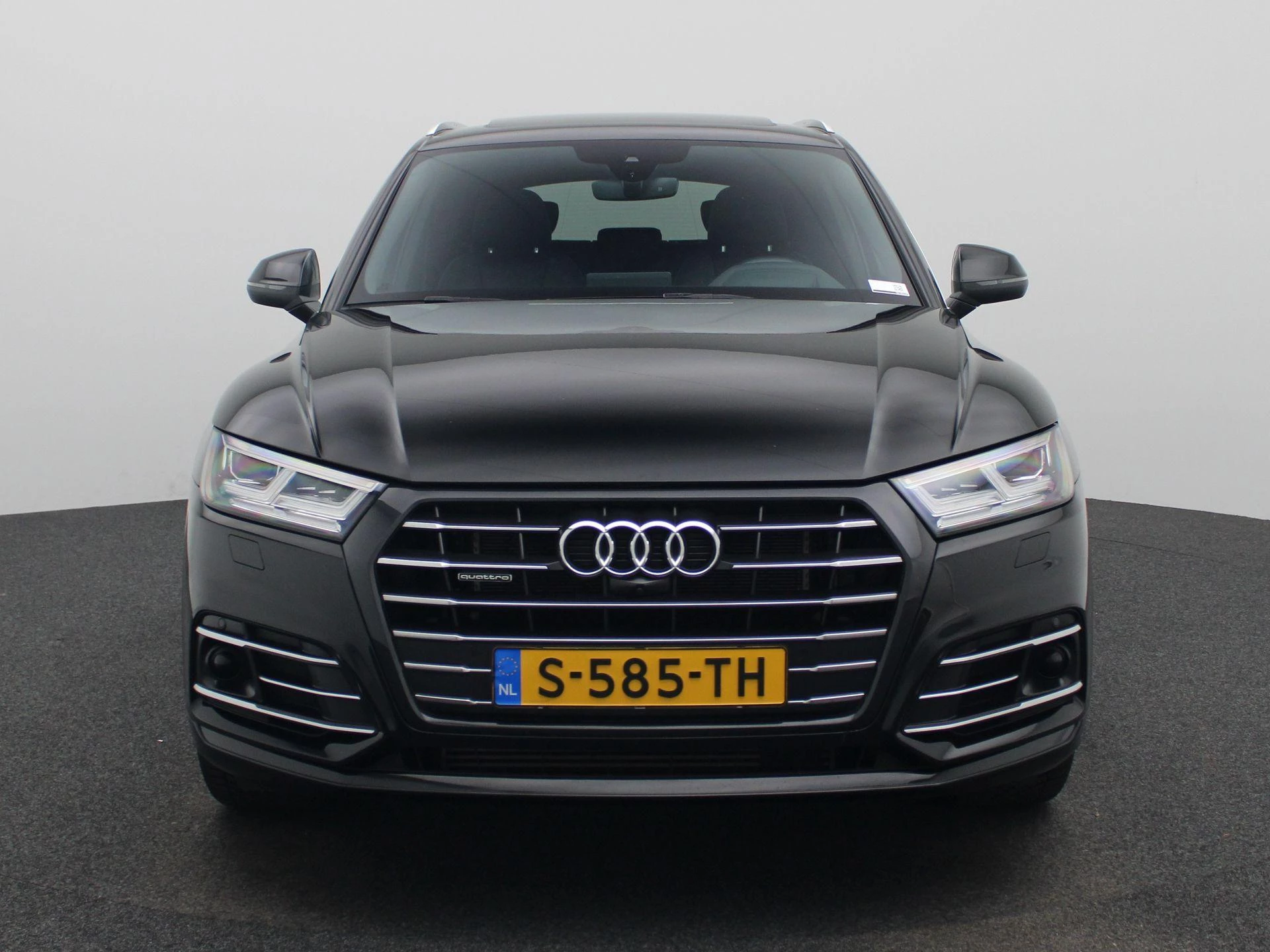 Audi Q5 met kenteken 40 – autofoto 4