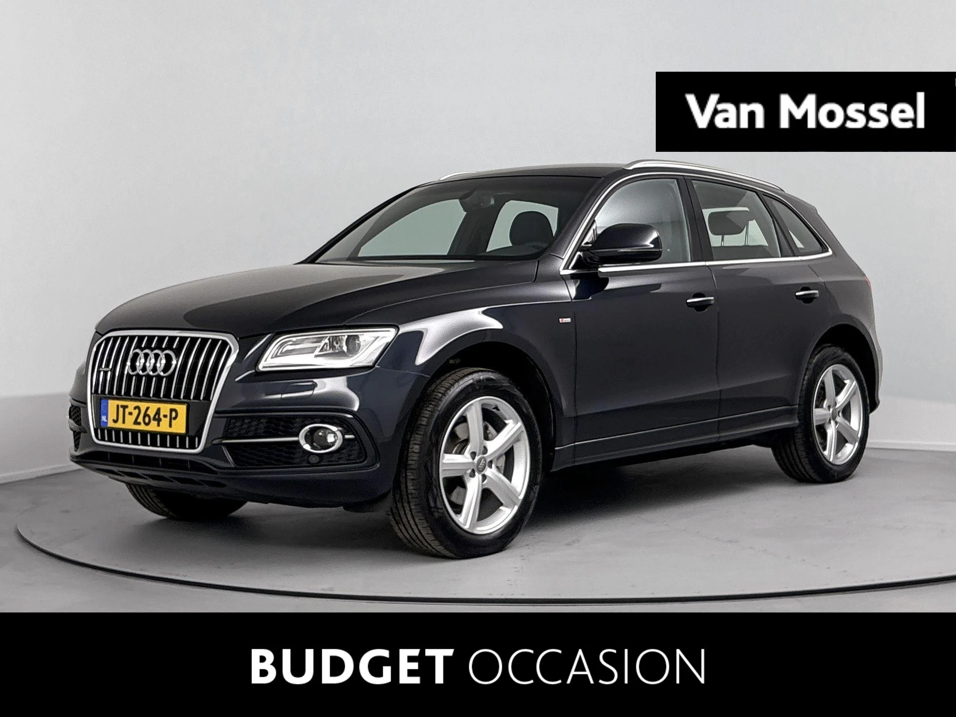 Audi Q5 met kenteken 74100 – autofoto 2