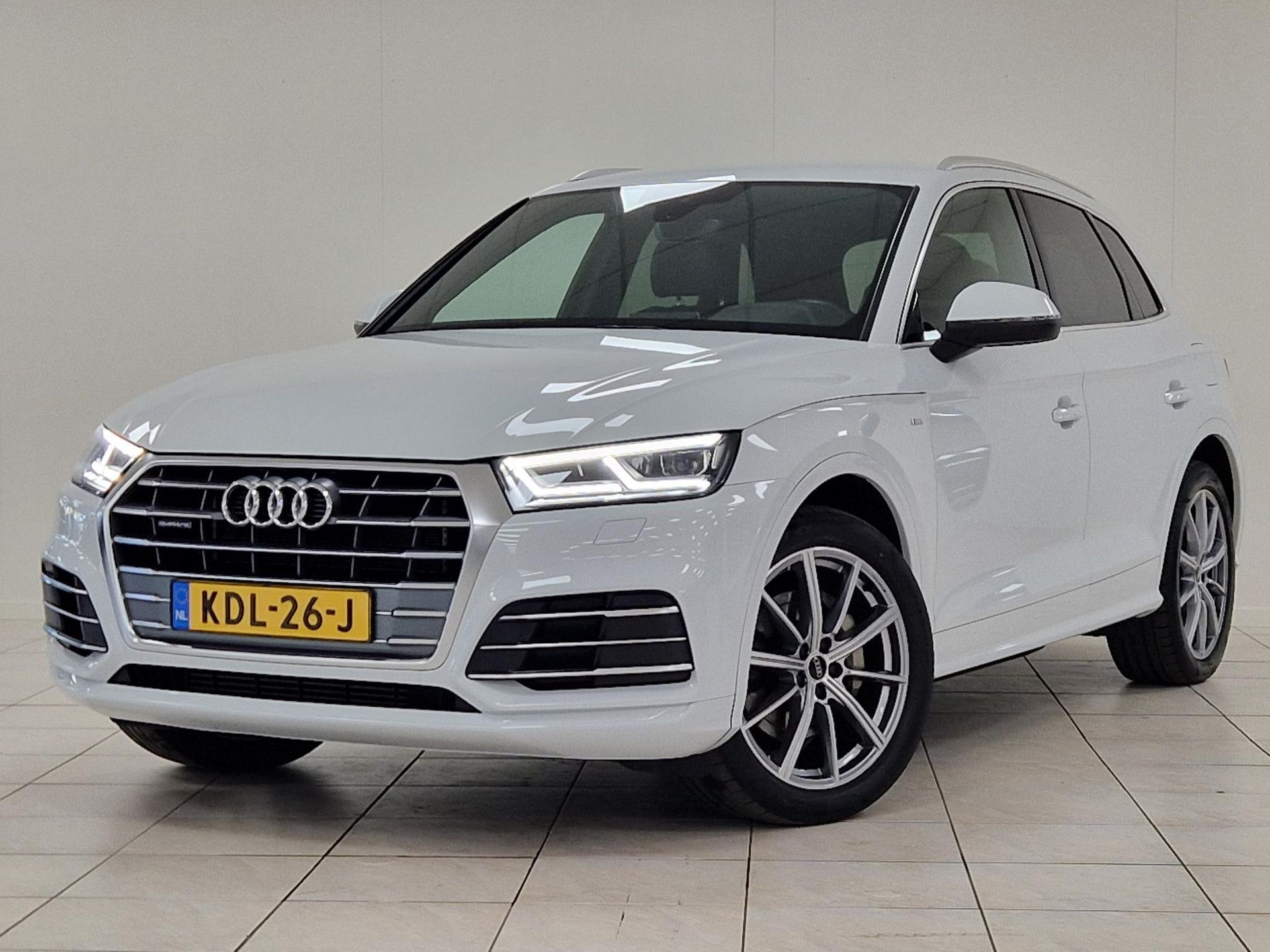 Audi Q5 met kenteken KDL-26-J – autofoto 2