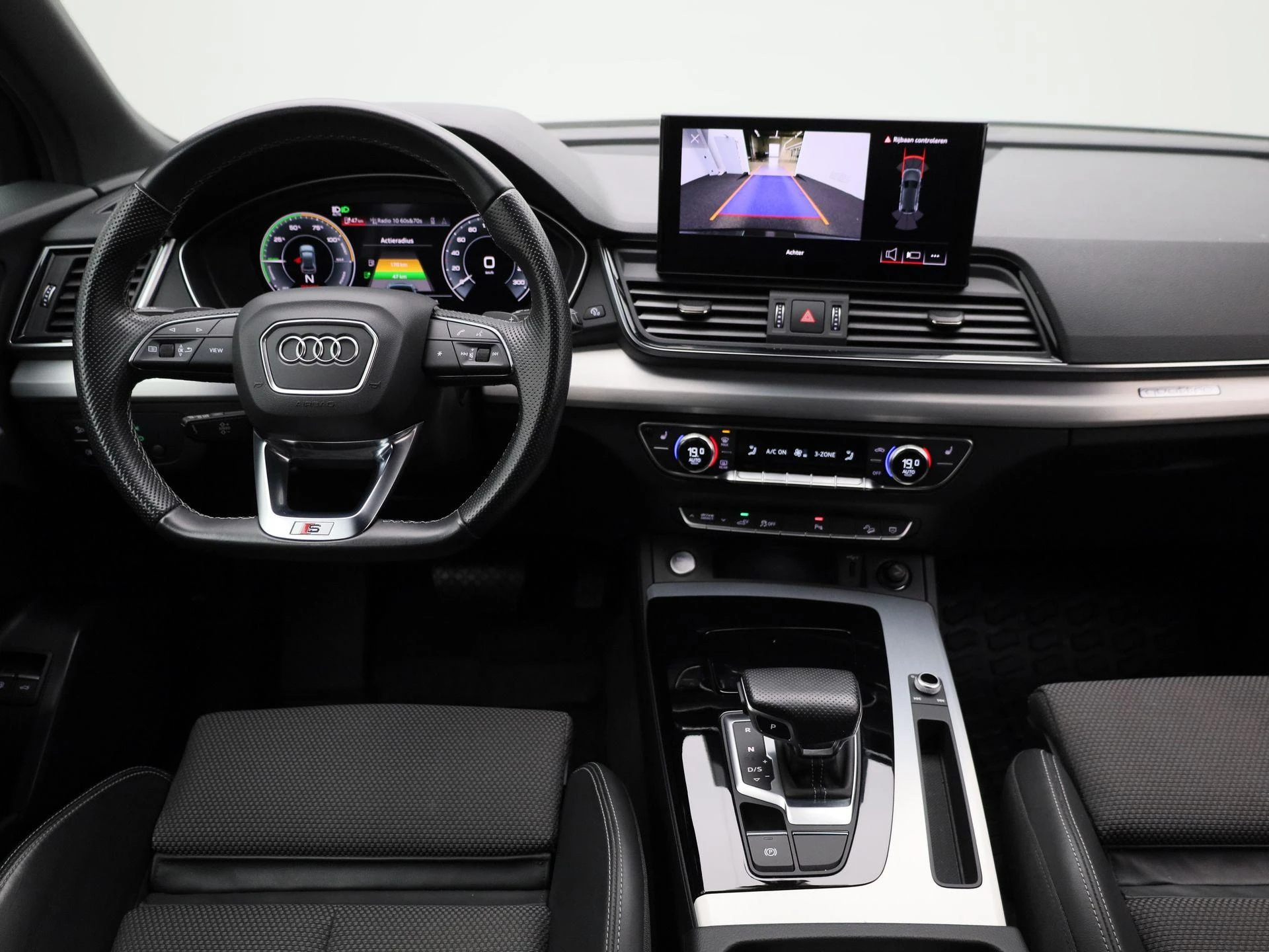 Audi Q5 met kenteken L-213-VG – autofoto 4
